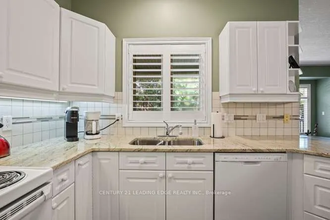 1574 Richmond Street #28