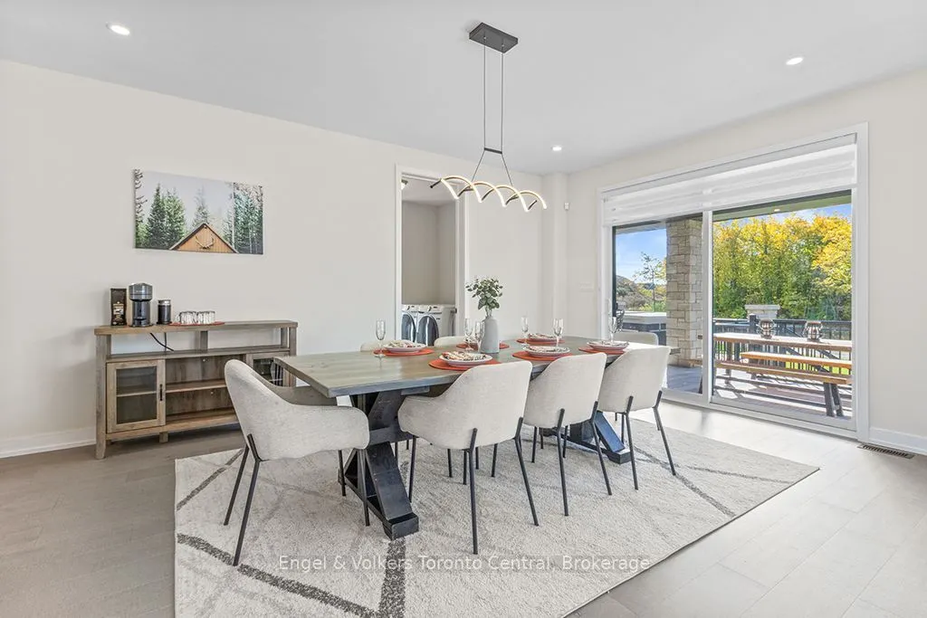 125 Stoneleigh Drive