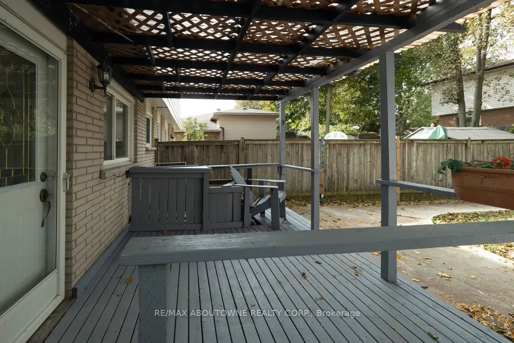 4 Glamis Court