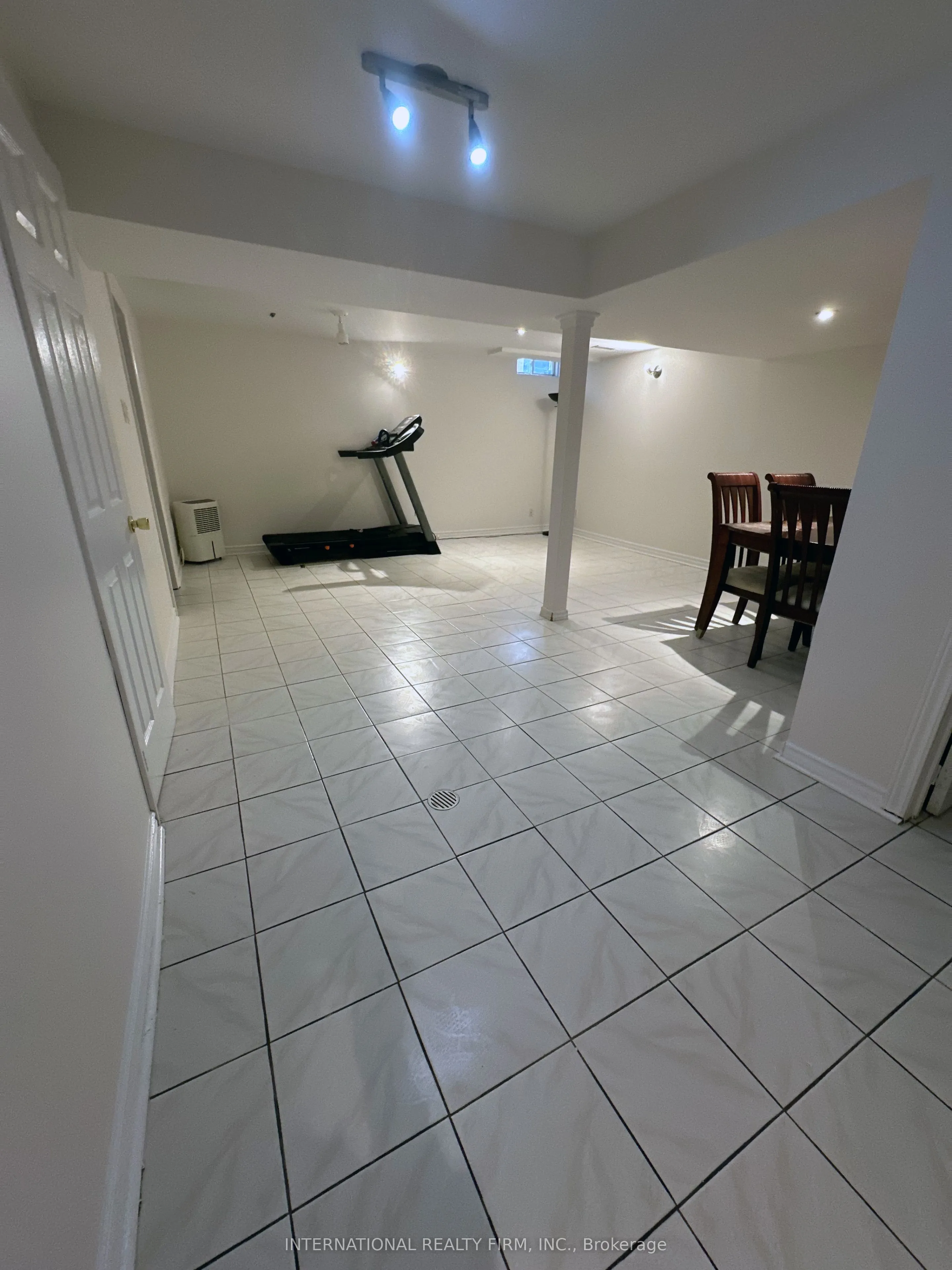 43 Falconridge Drive