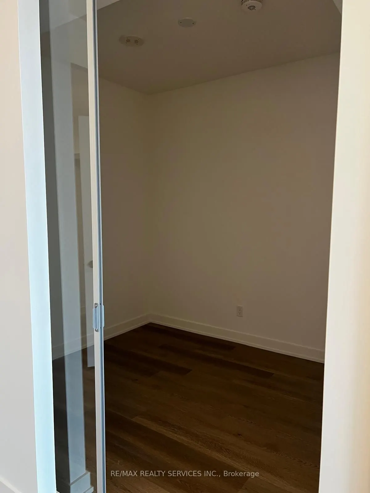 91 John Street N #1202
