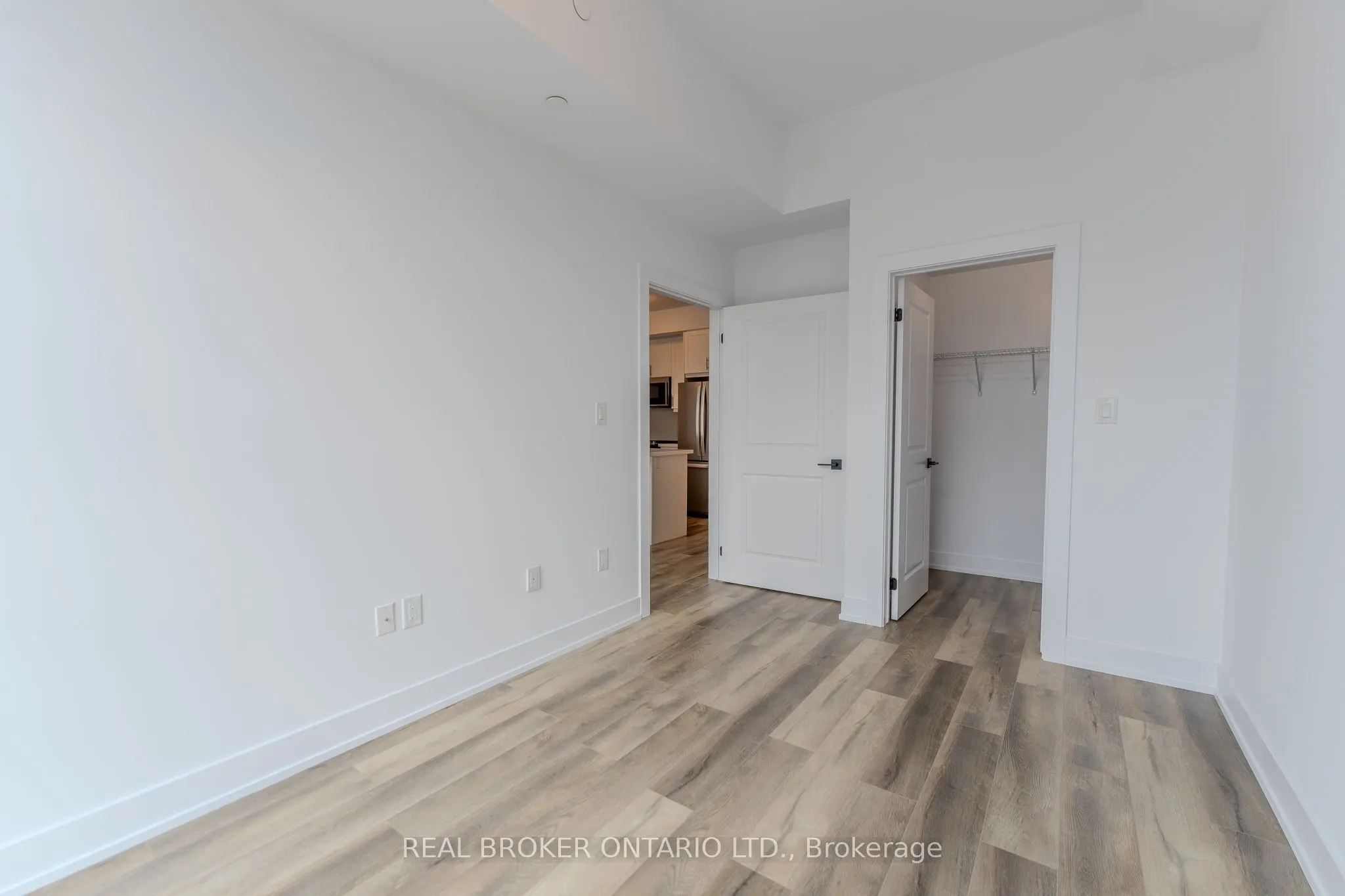 470 Dundas Street E #1213