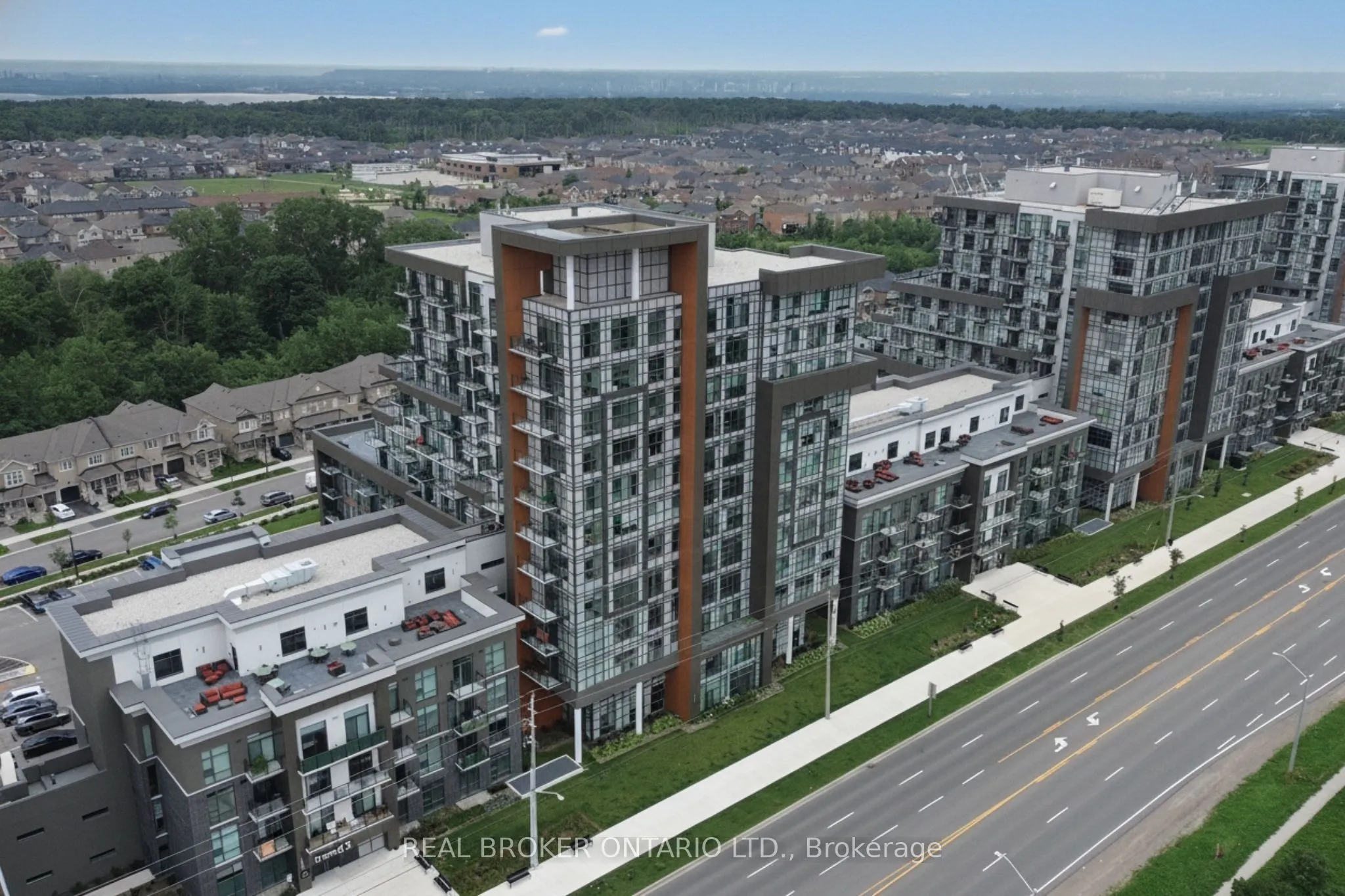 470 Dundas Street E #1213
