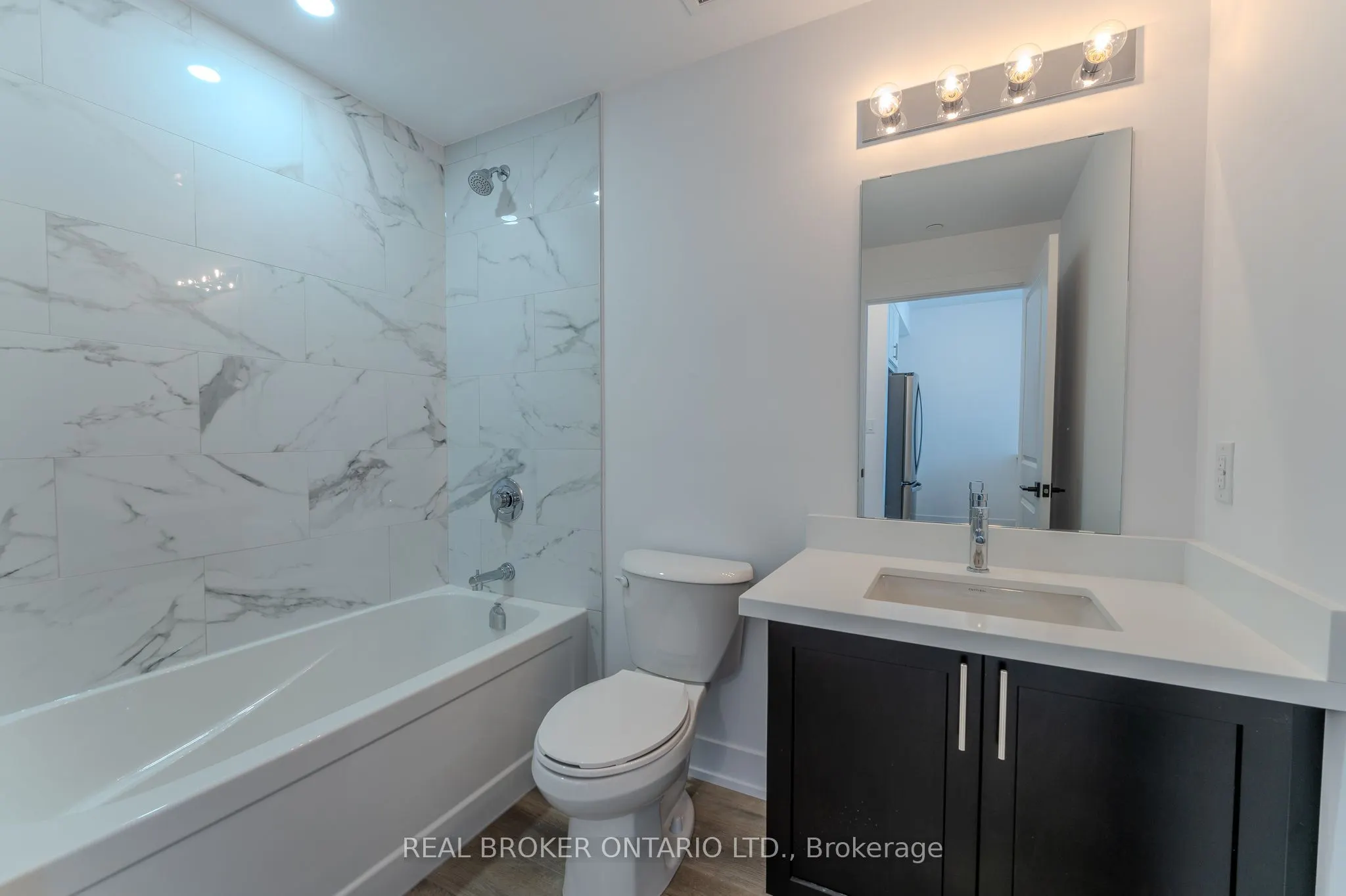 470 Dundas Street E #1213