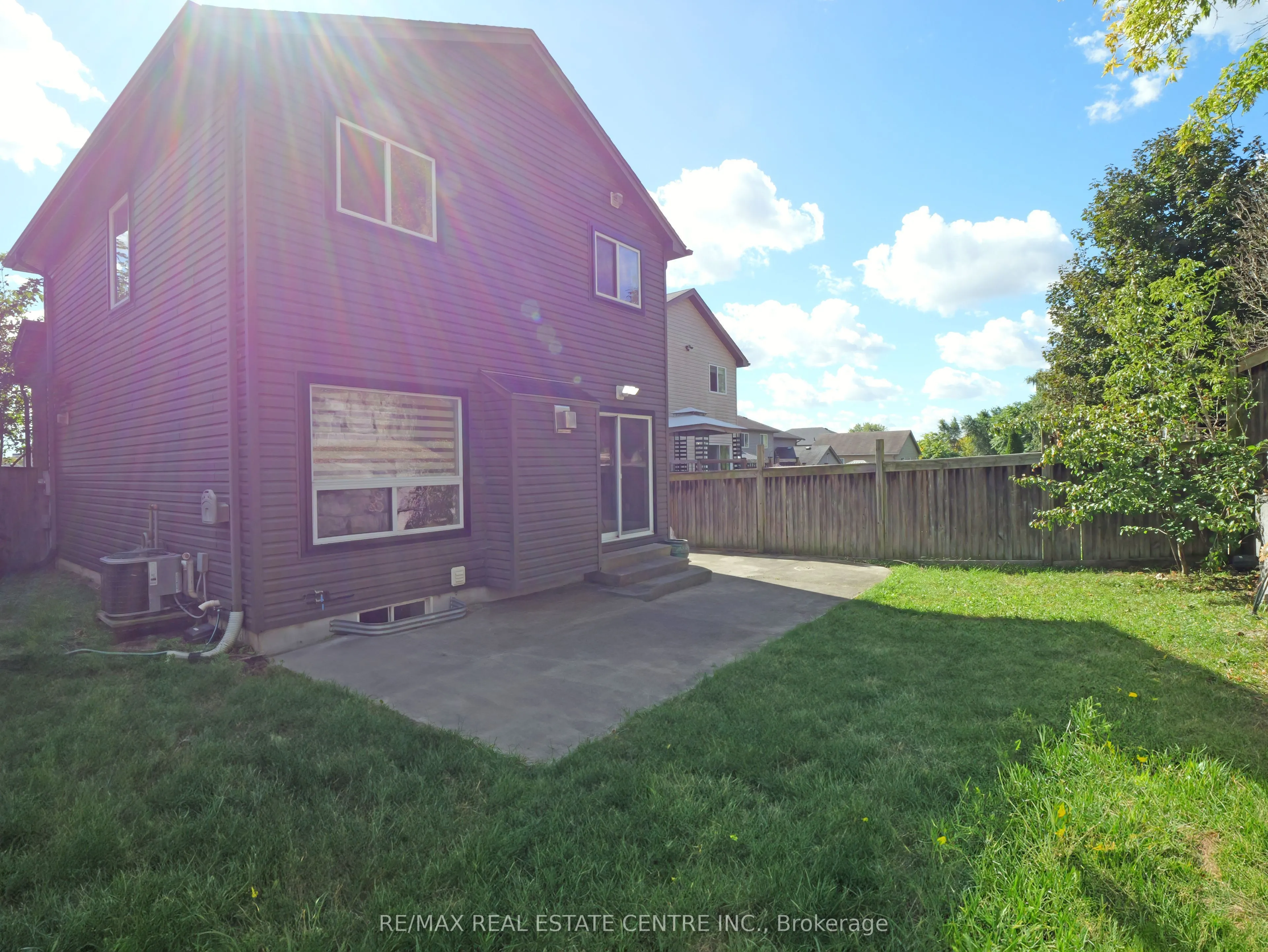 1984 Frederick Crescent