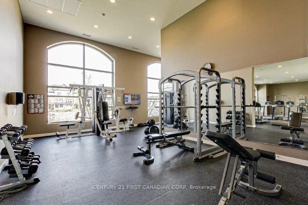 260 Villagewalk Boulevard #914