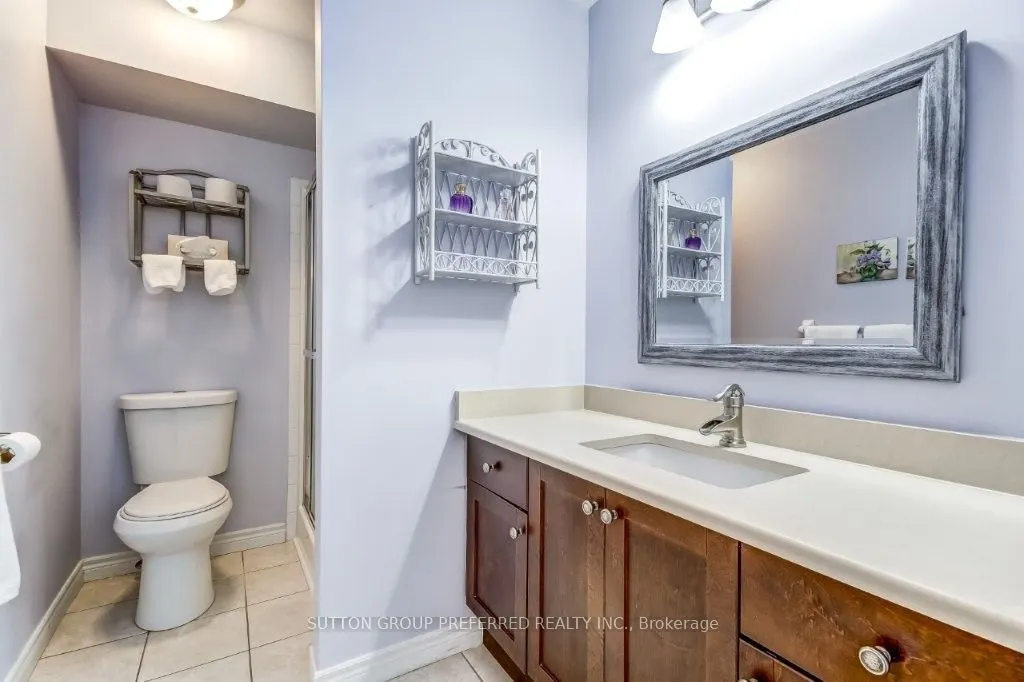 464 Commissioners Road W #3