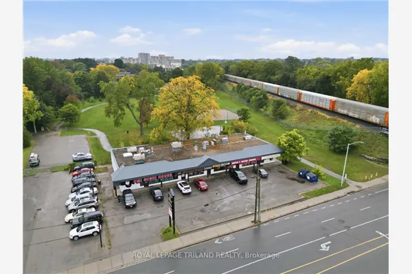 276 Wharncliffe Road N