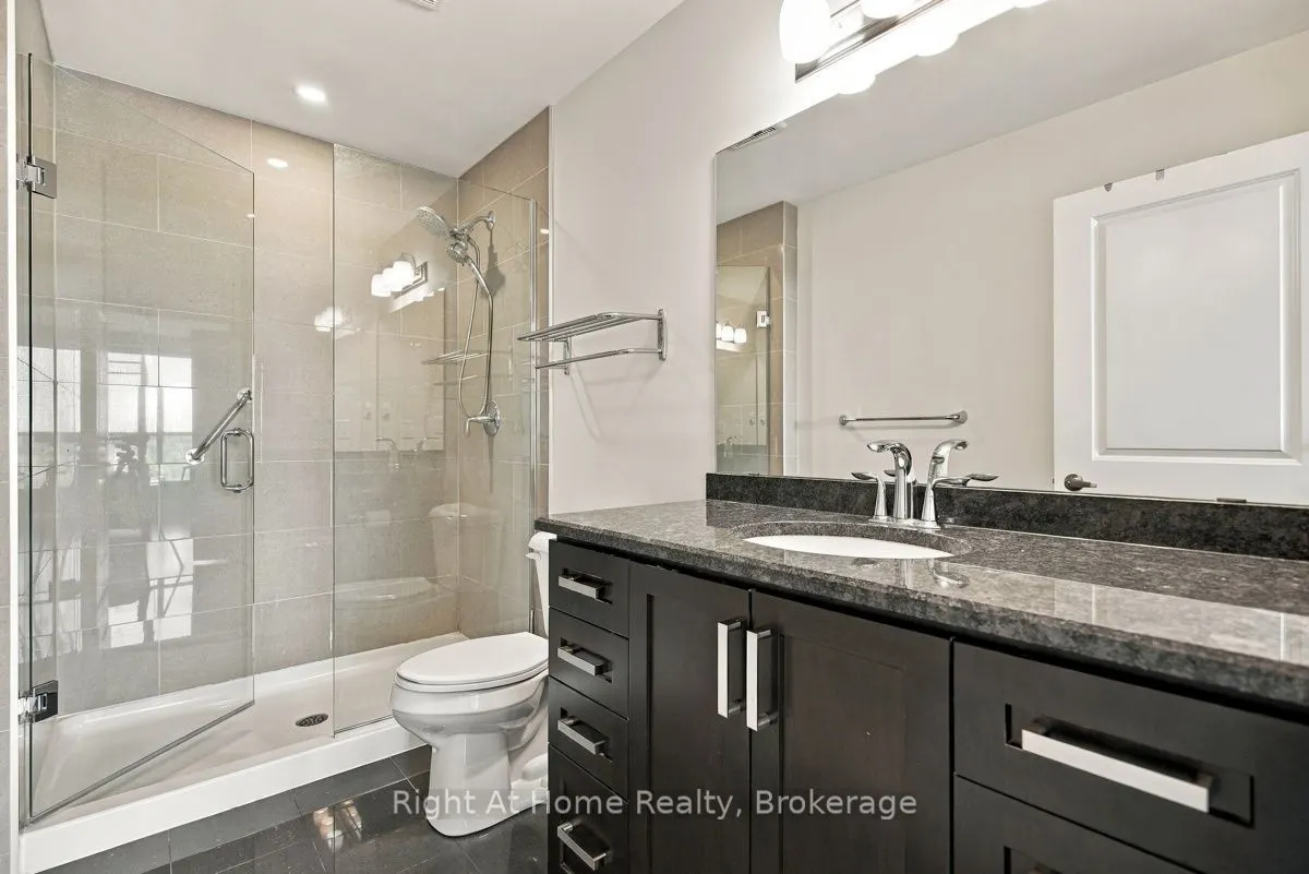 260 Villagewalk Boulevard #612