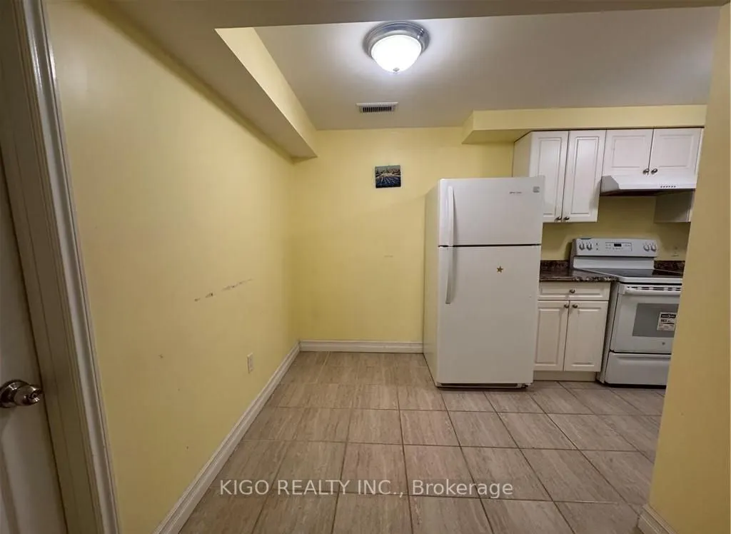 40 Lena Crescent #Basement