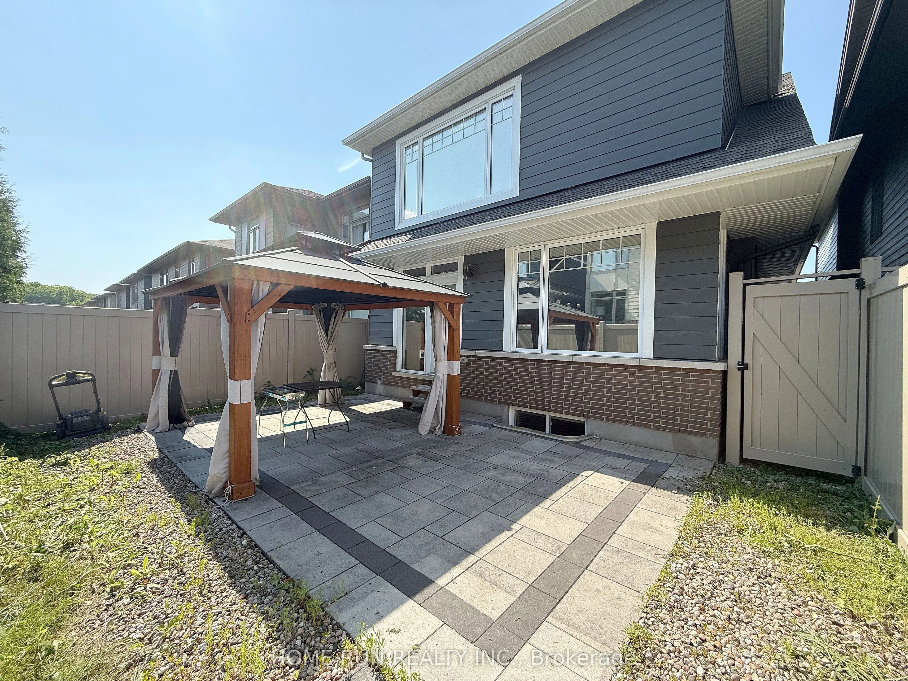 322 Lysander Place