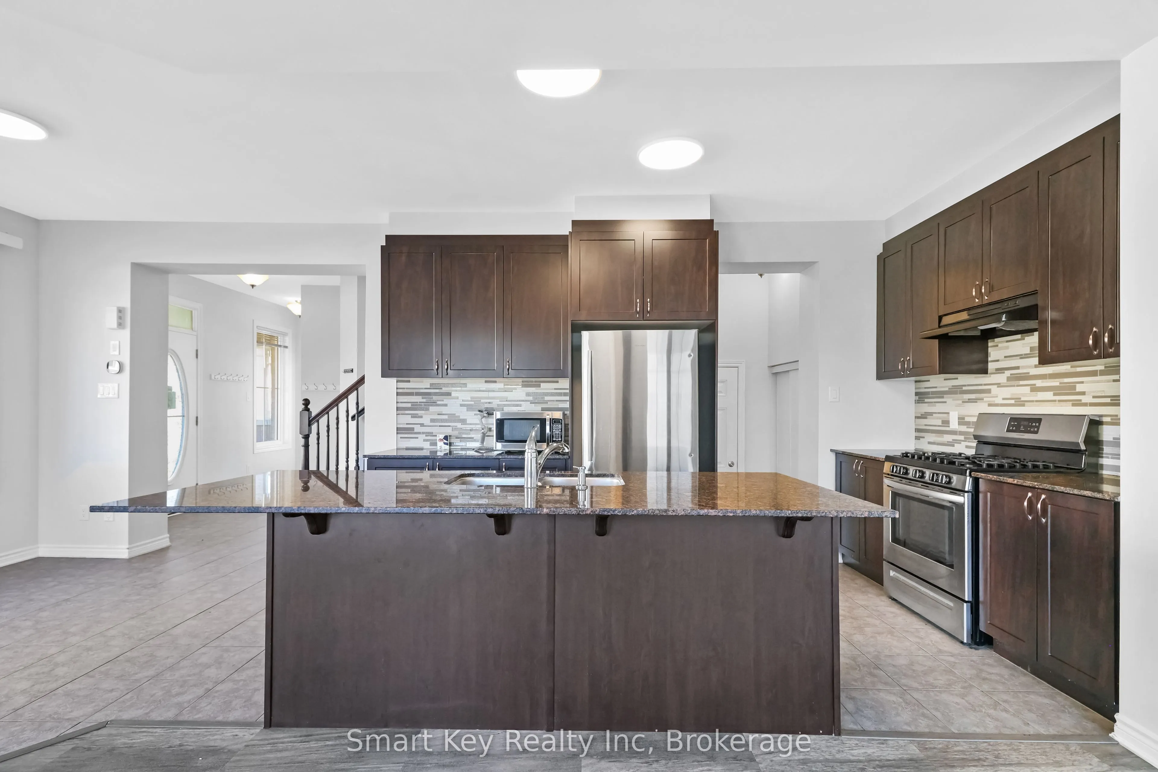 425 Aphelion Crescent