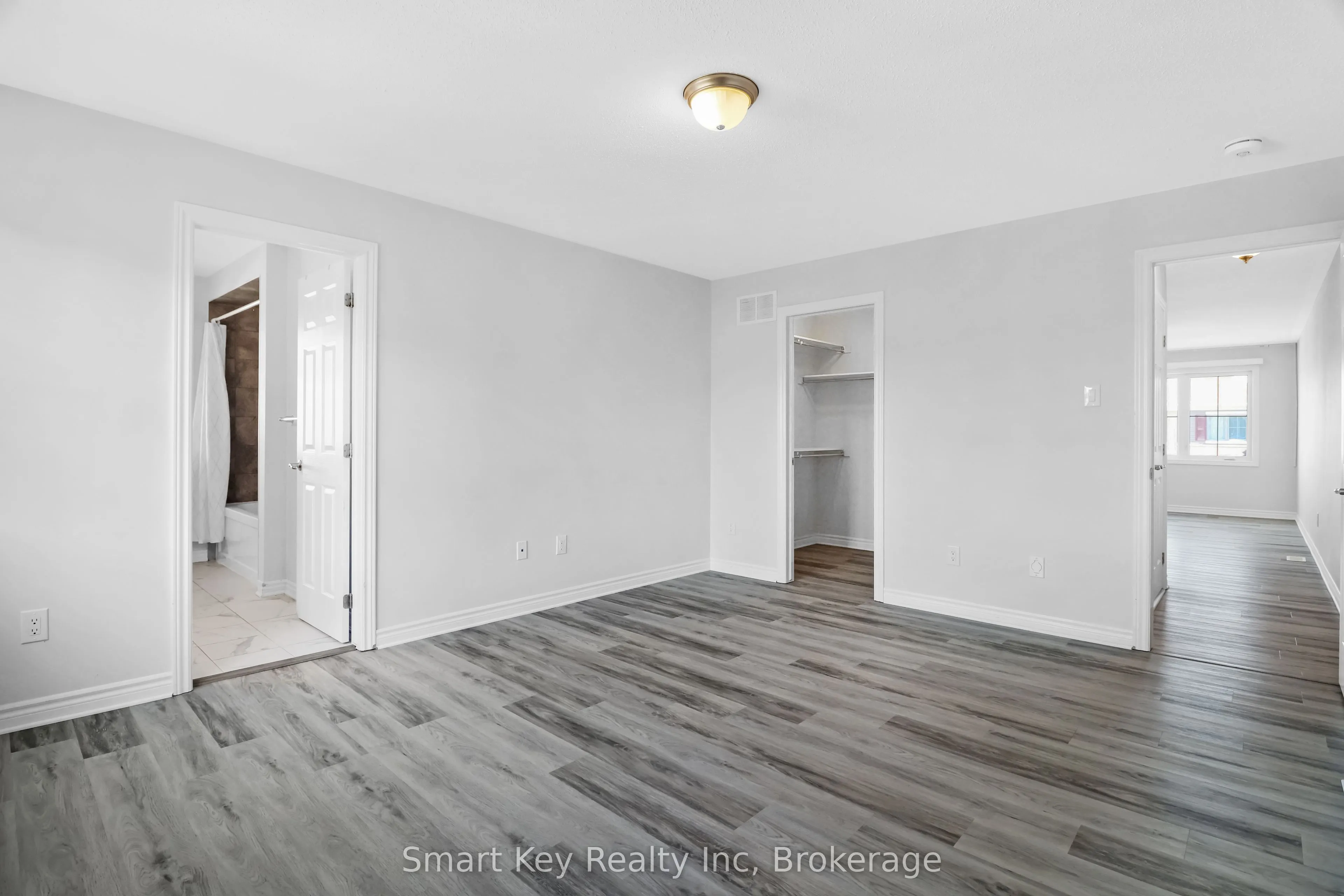 425 Aphelion Crescent