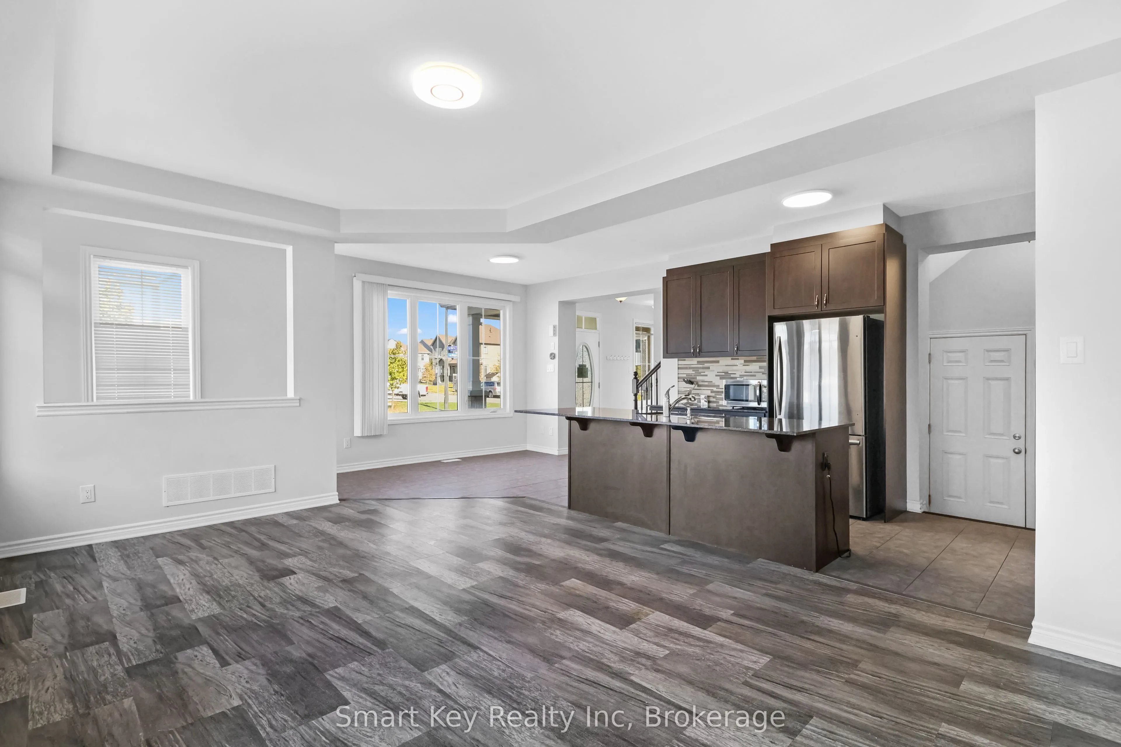 425 Aphelion Crescent
