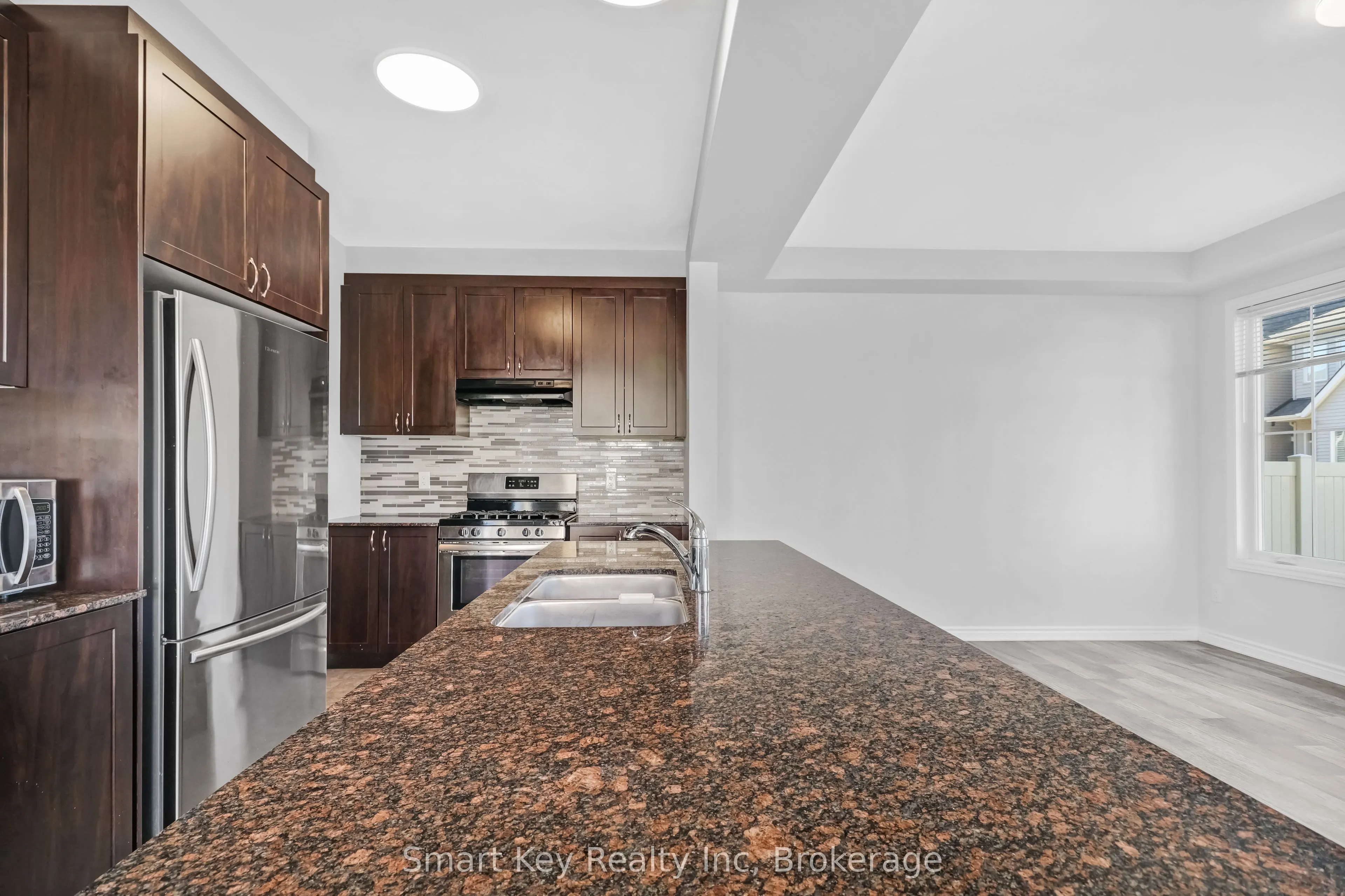 425 Aphelion Crescent