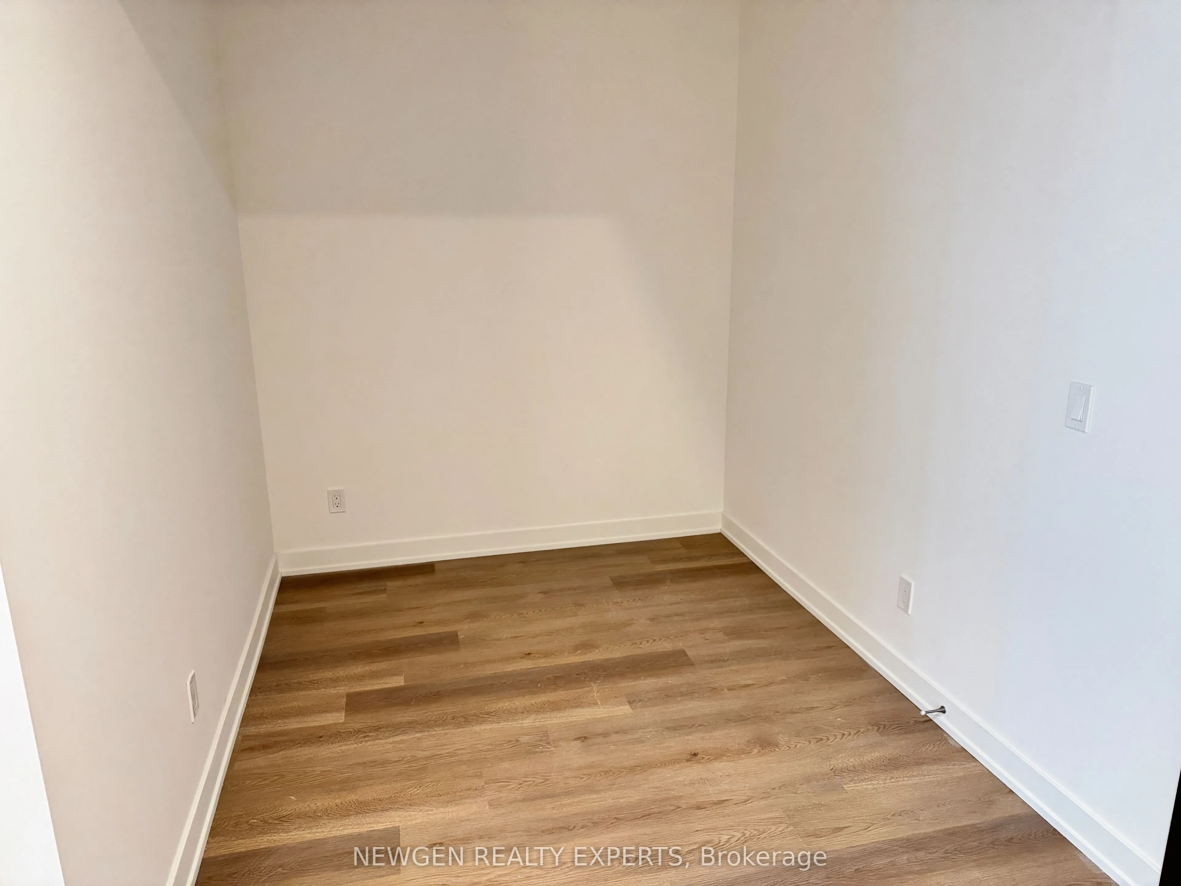 101 John Street N #1415