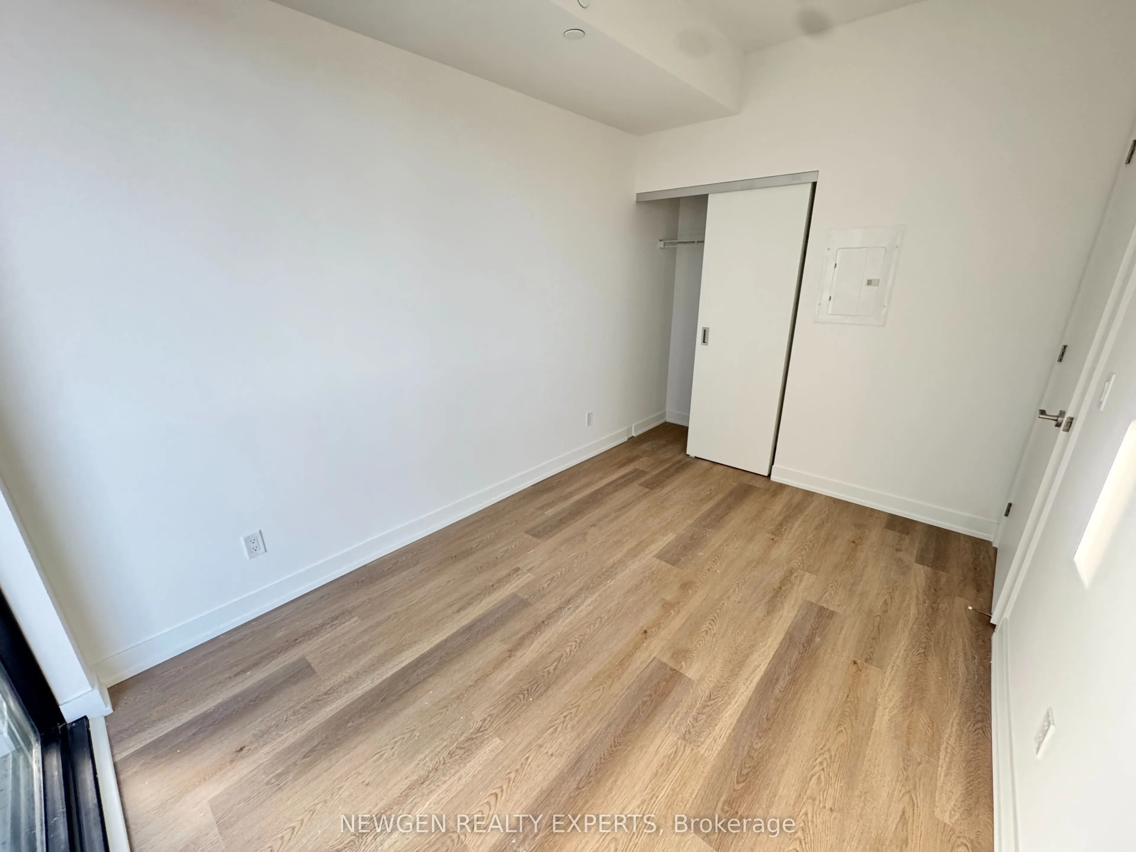 101 John Street N #1415