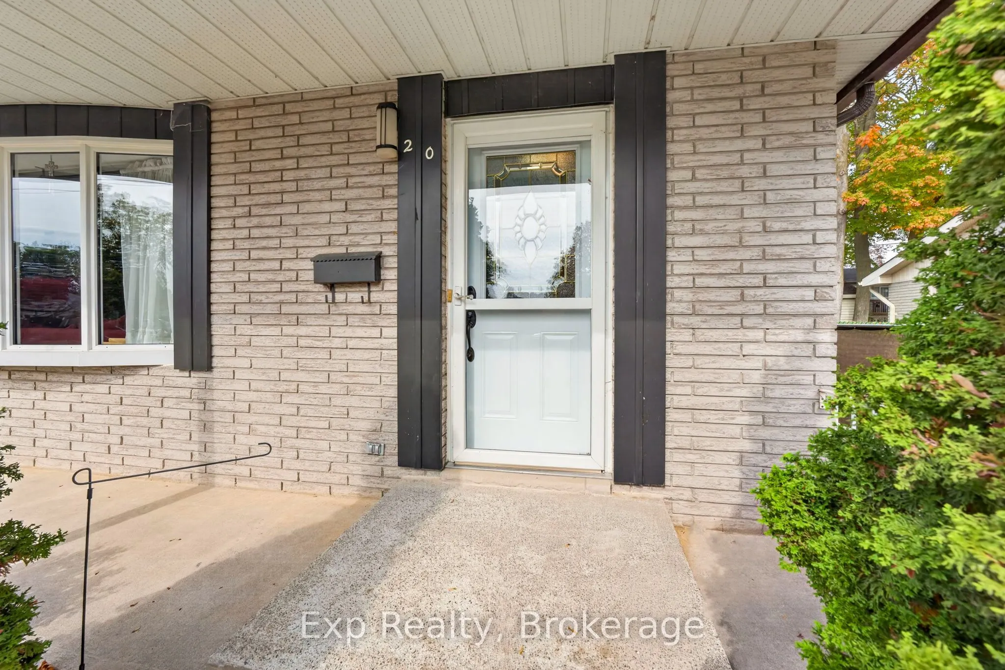 20 Westmount Court