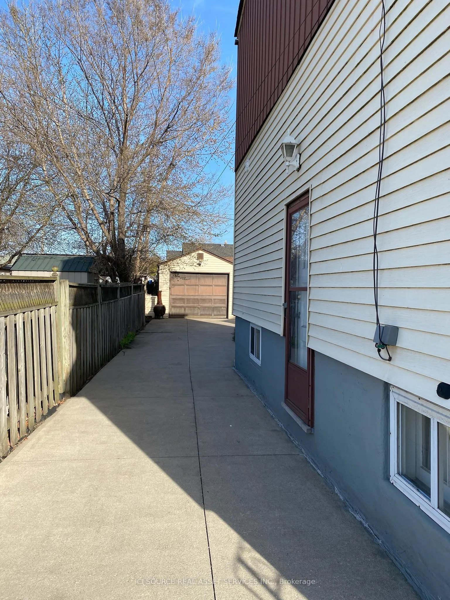 736 Tate Avenue