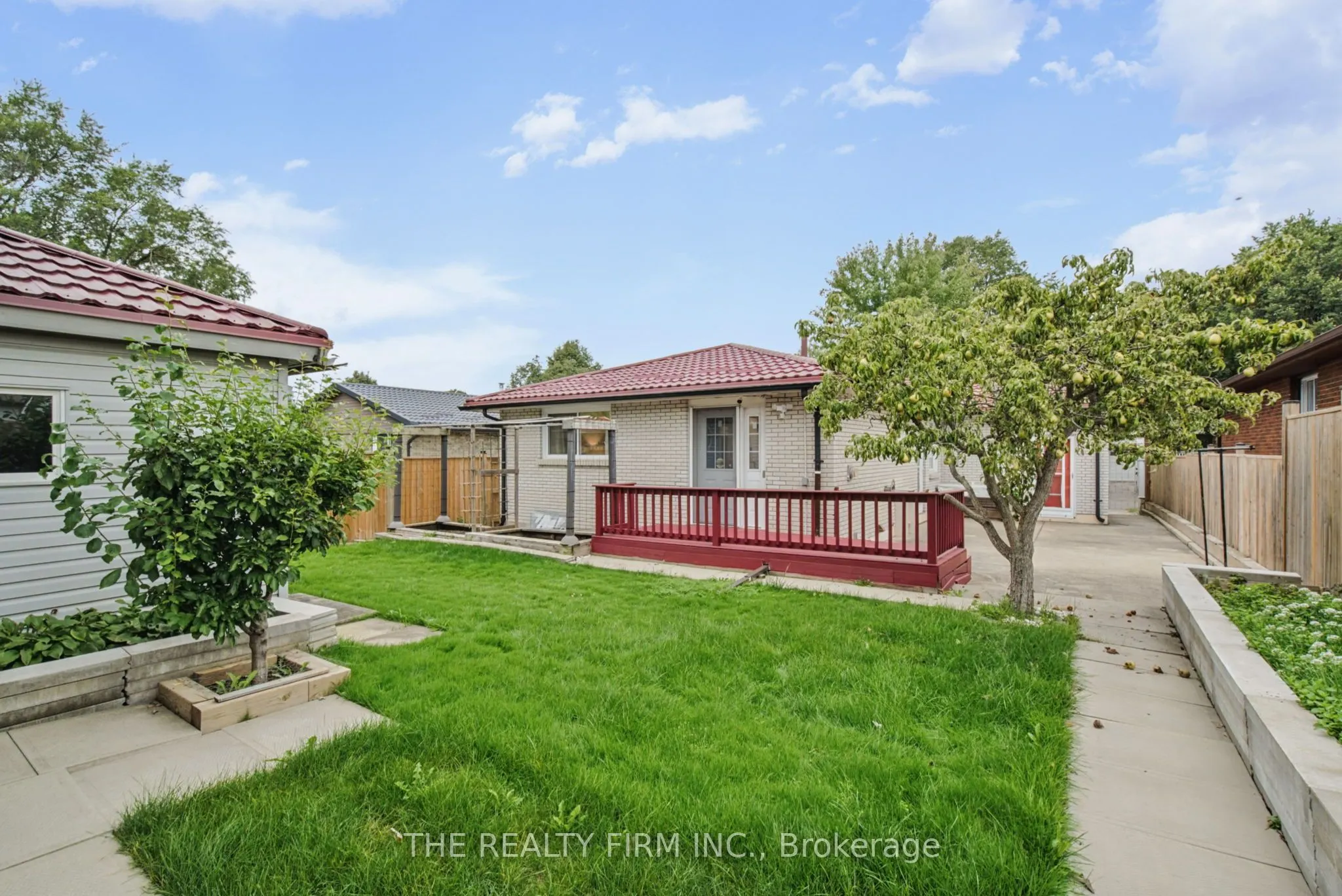 52 Barrett Crescent