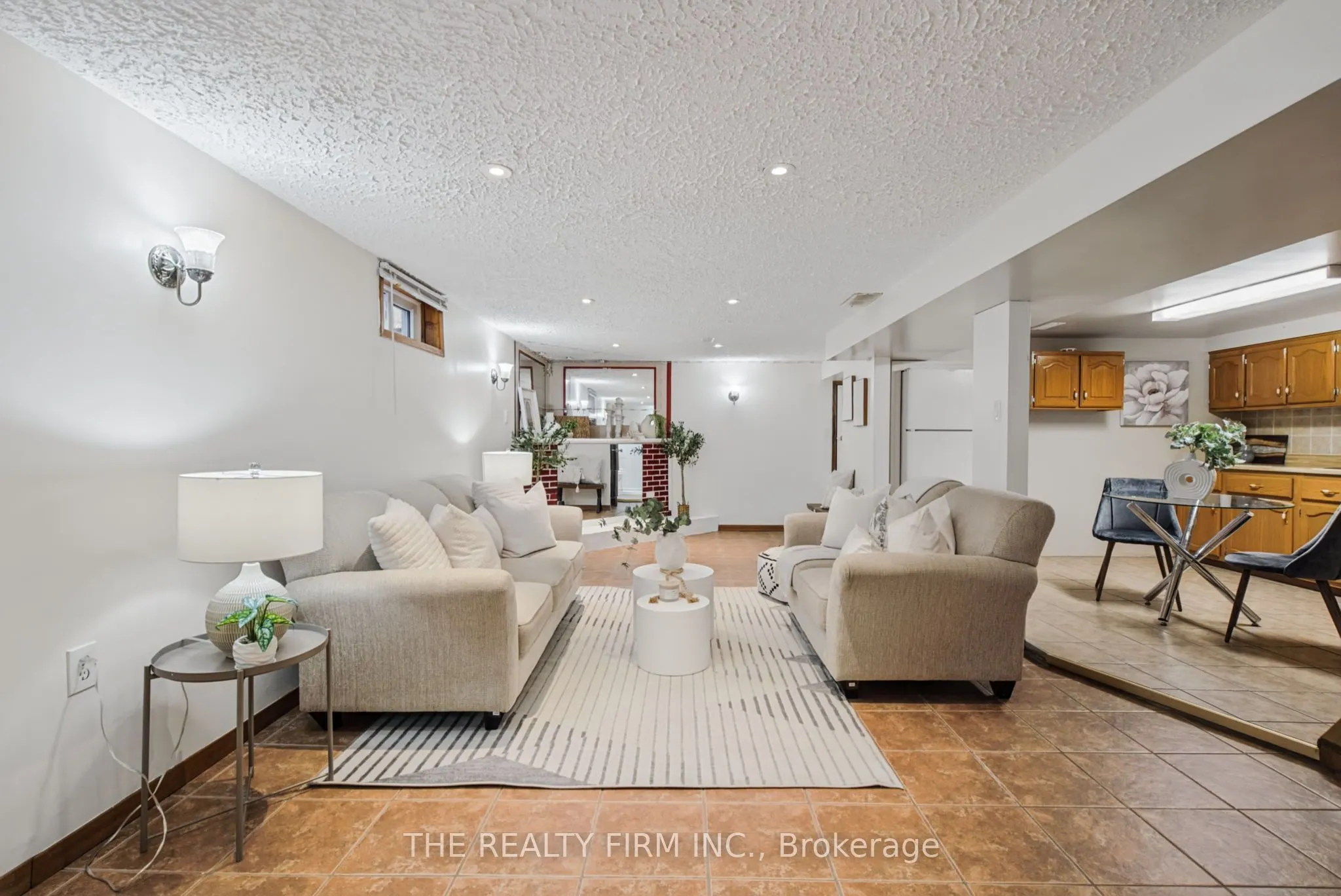 52 Barrett Crescent