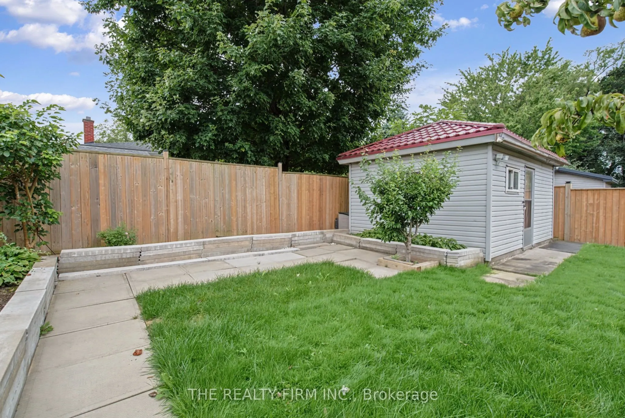 52 Barrett Crescent