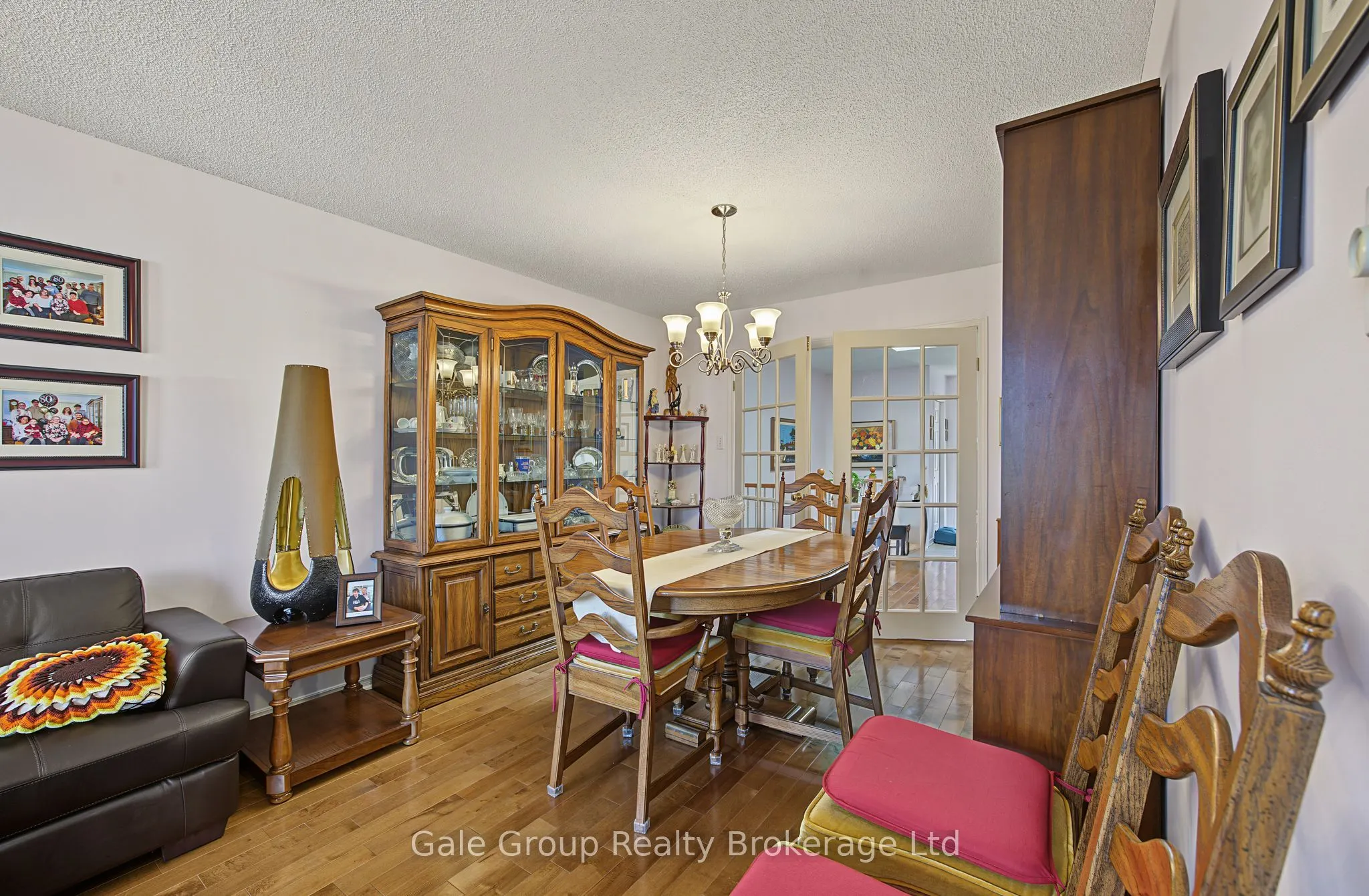 537 Nova Scotia Court S #15