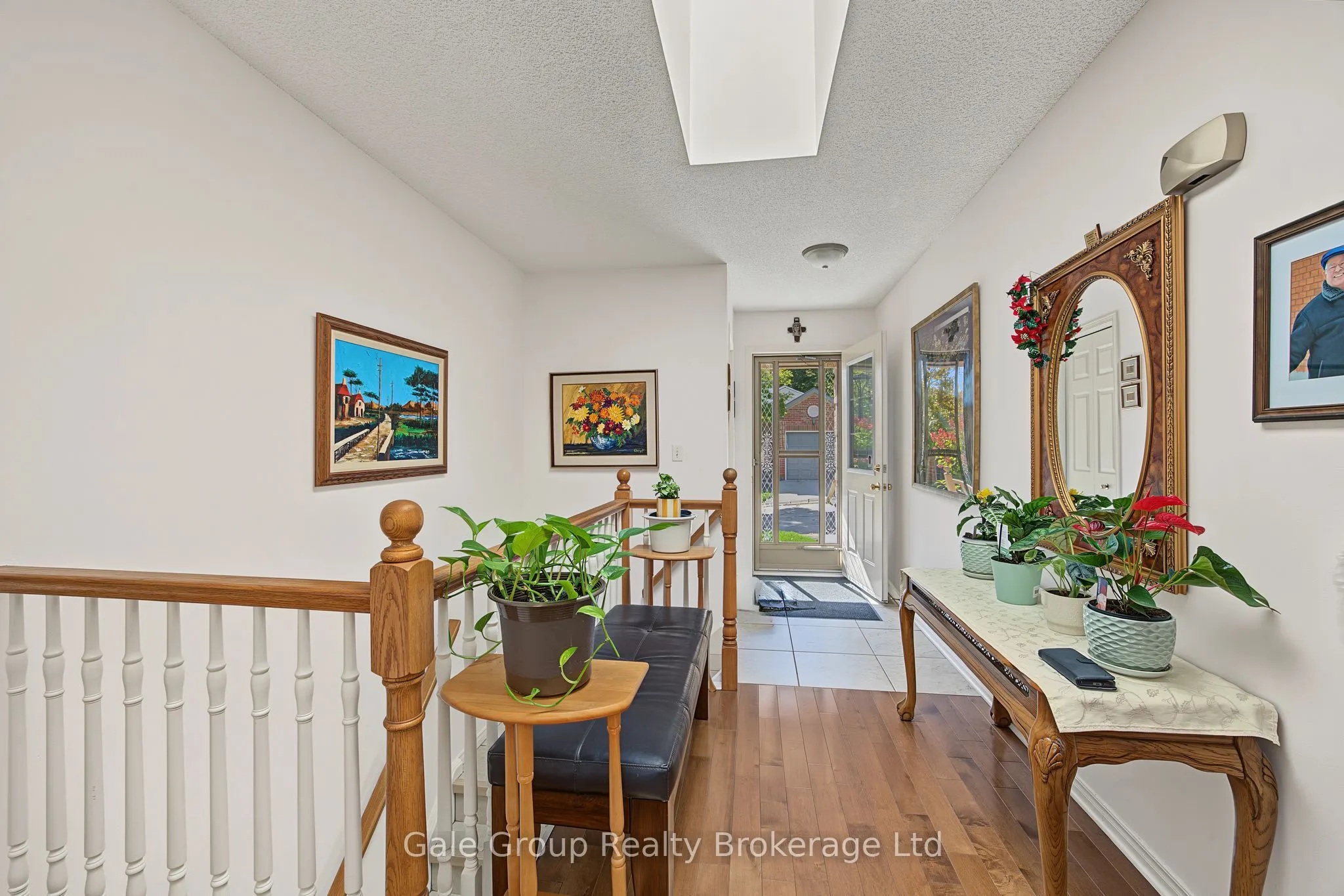 537 Nova Scotia Court S #15