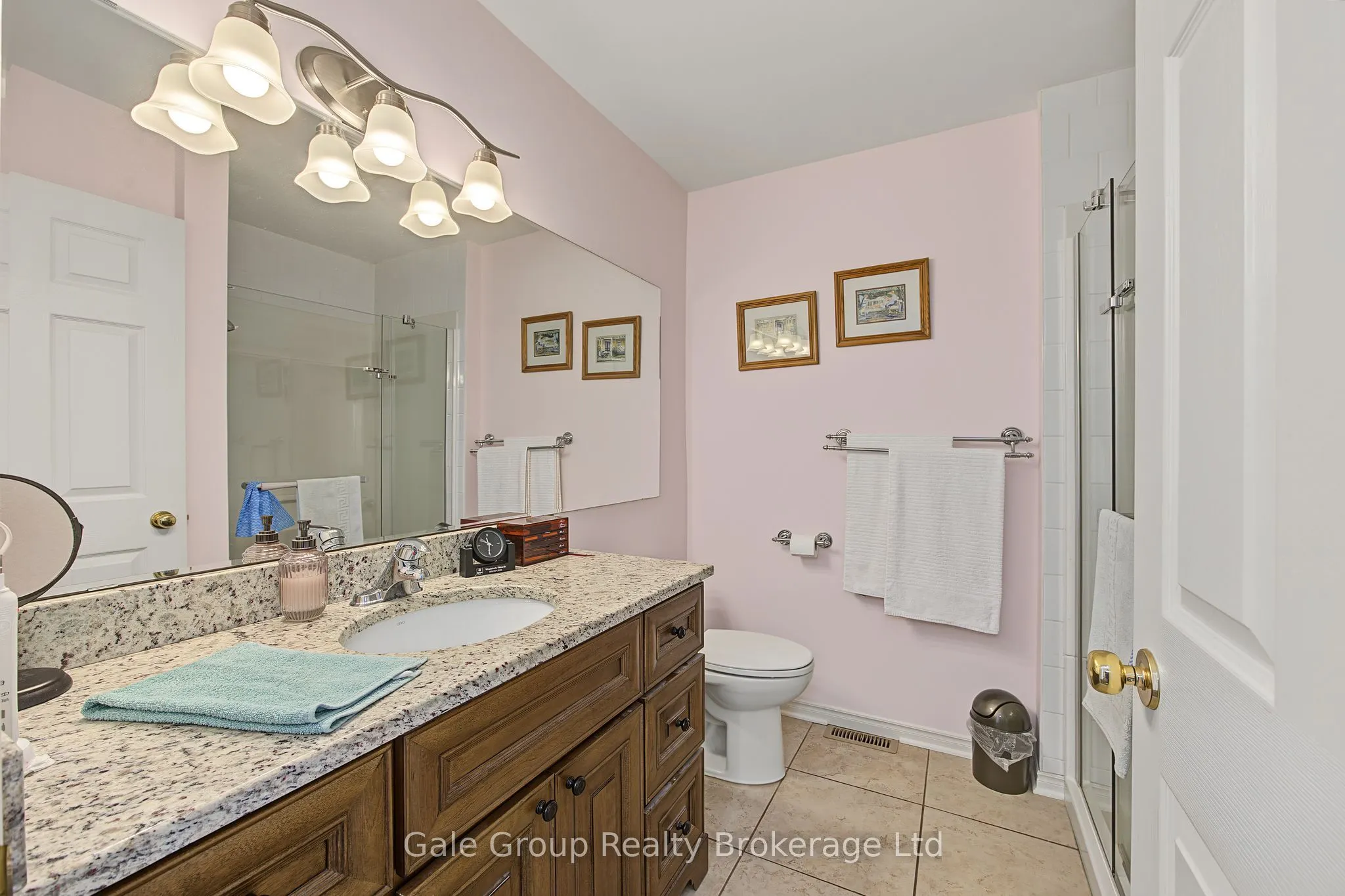 537 Nova Scotia Court S #15
