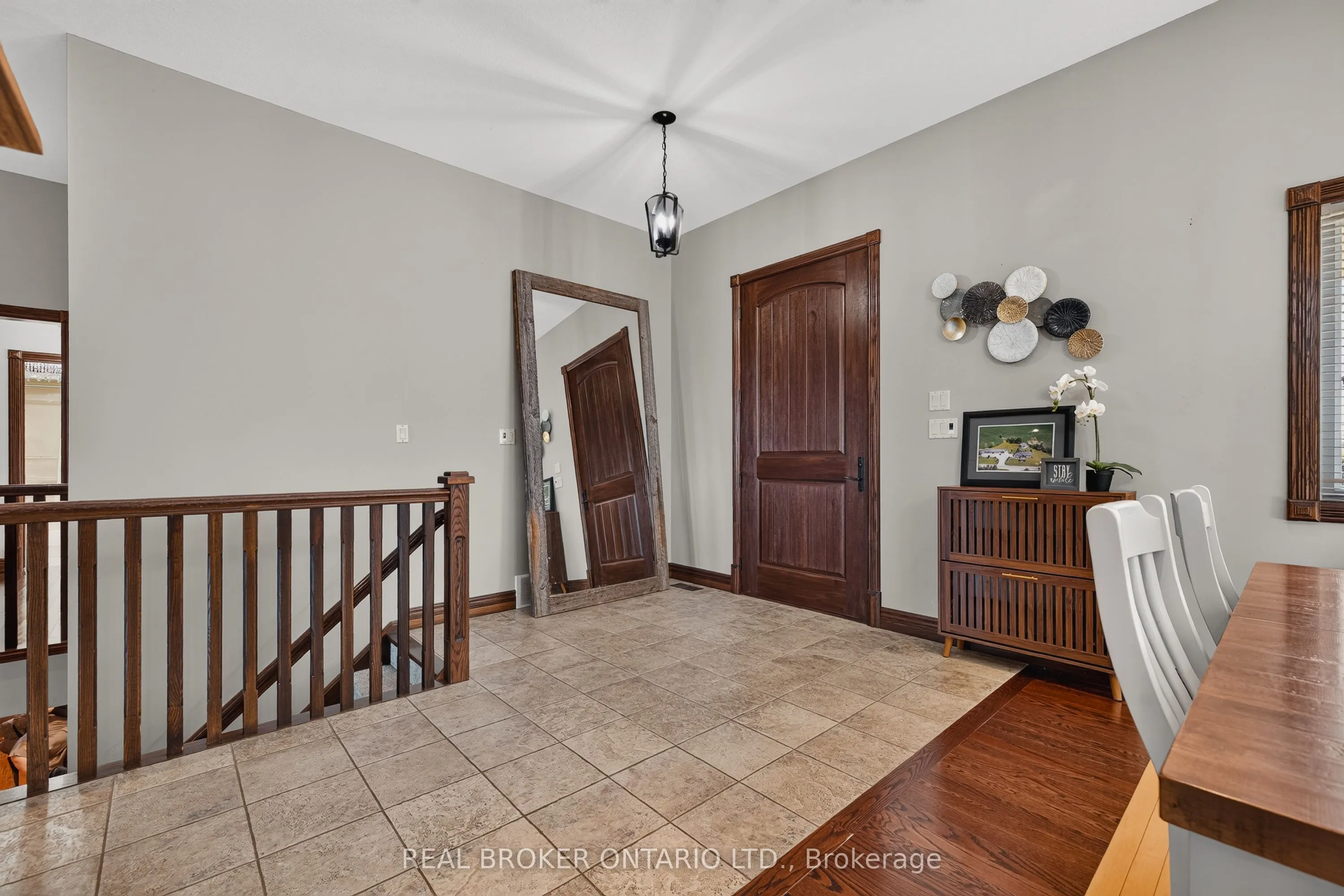 9161 Wellington Road 5