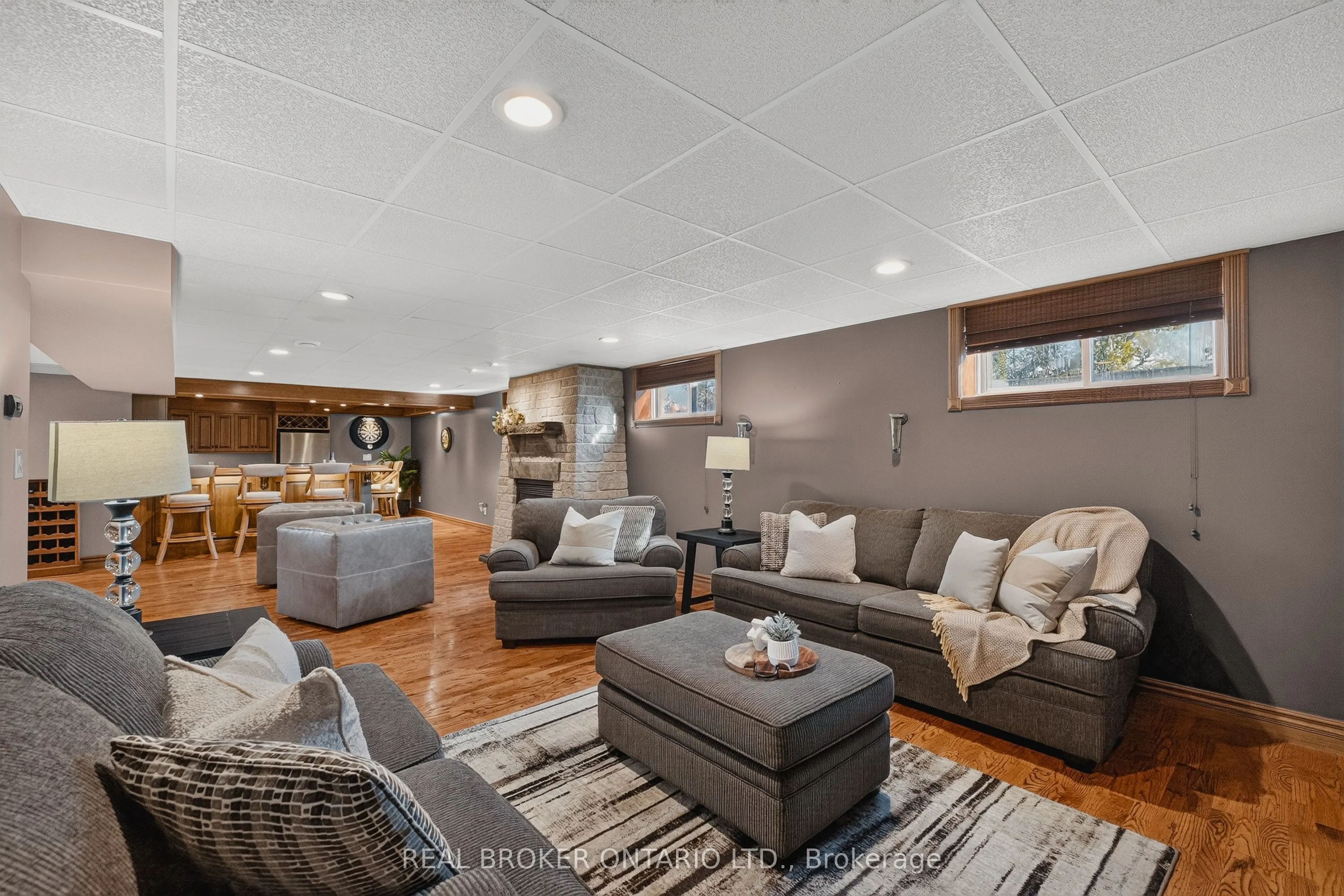 9161 Wellington Road 5