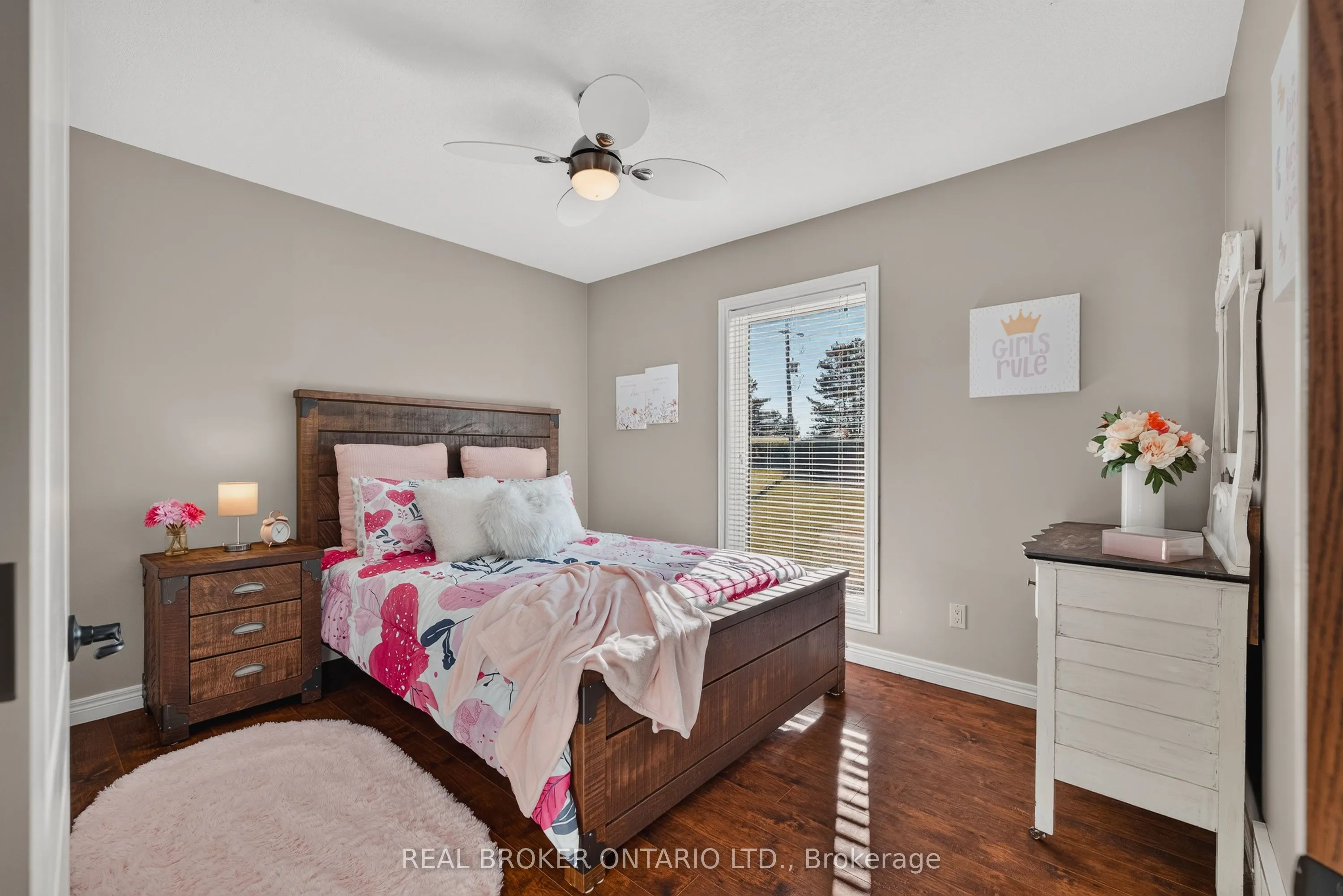 9161 Wellington Road 5