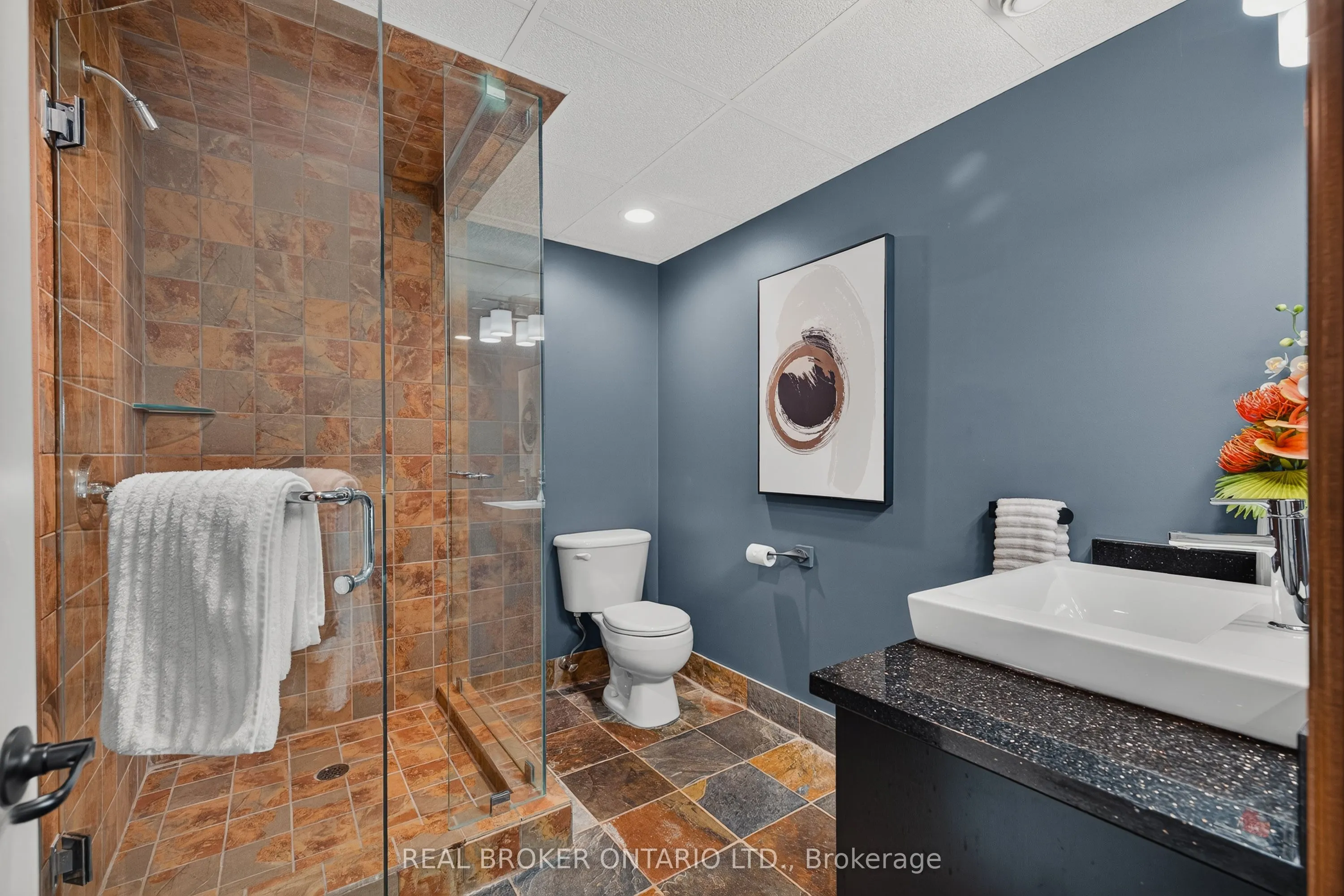 9161 Wellington Road 5