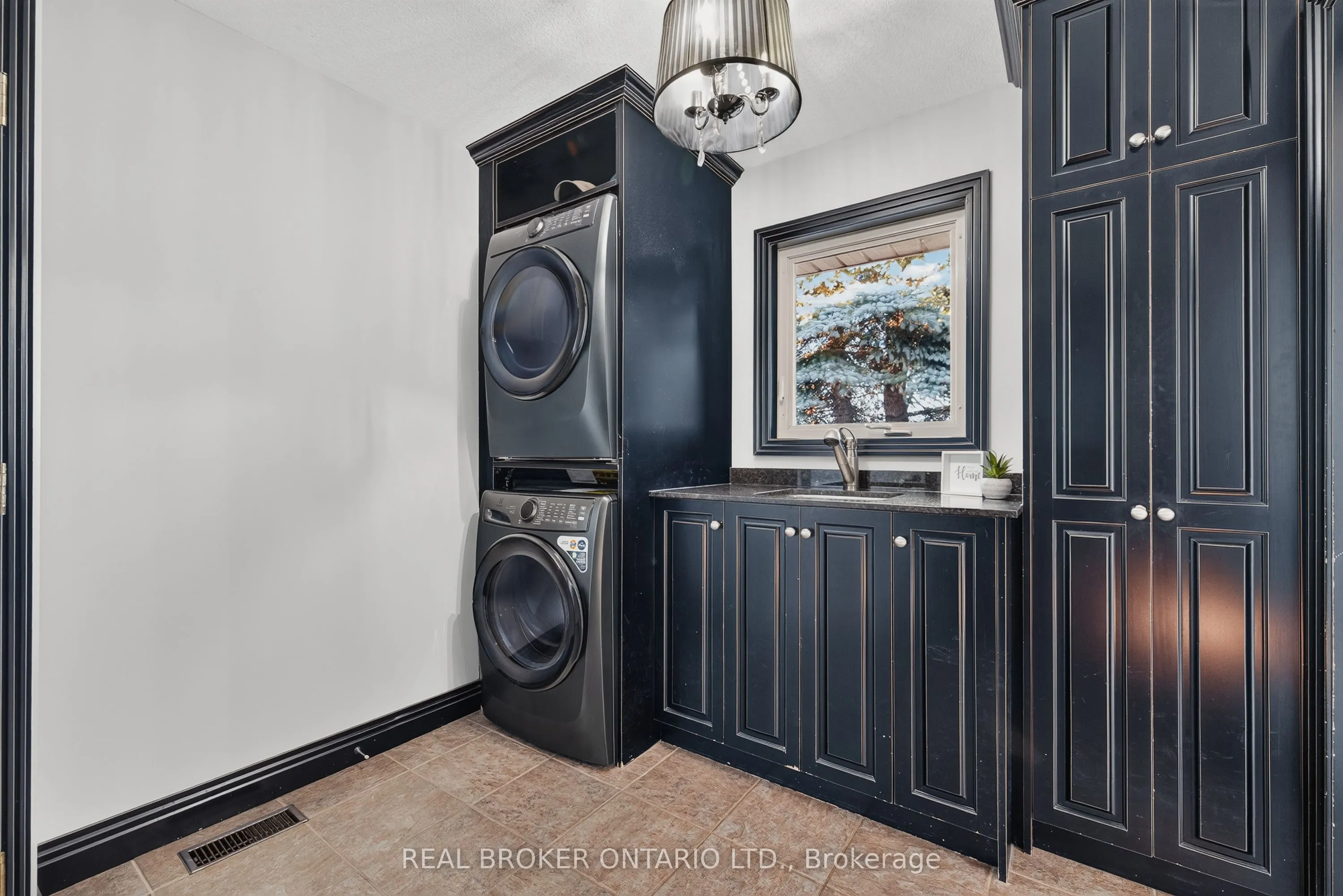 9161 Wellington Road 5