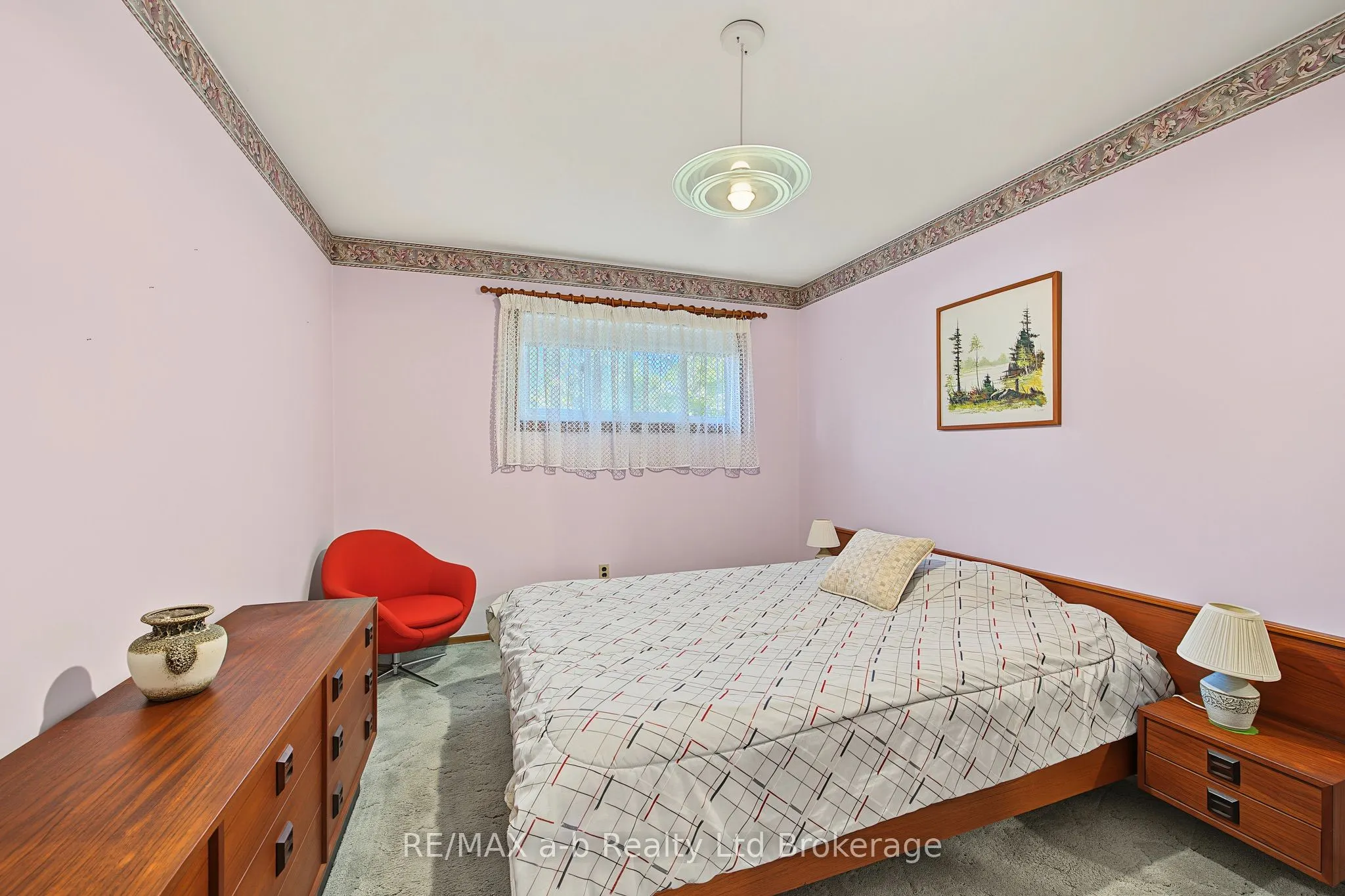 20 Pinecrest Avenue