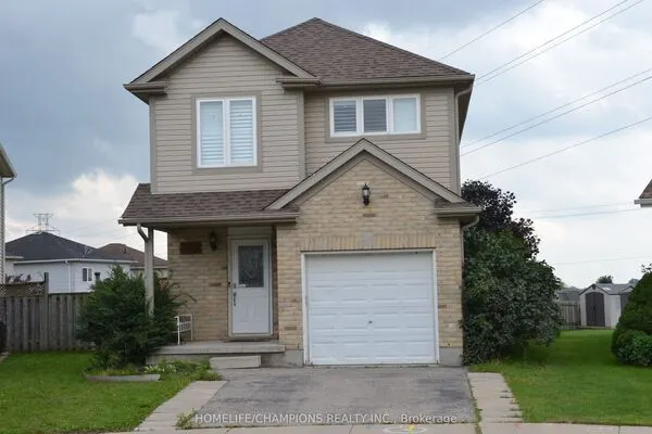 132 Henhoeffer Crescent