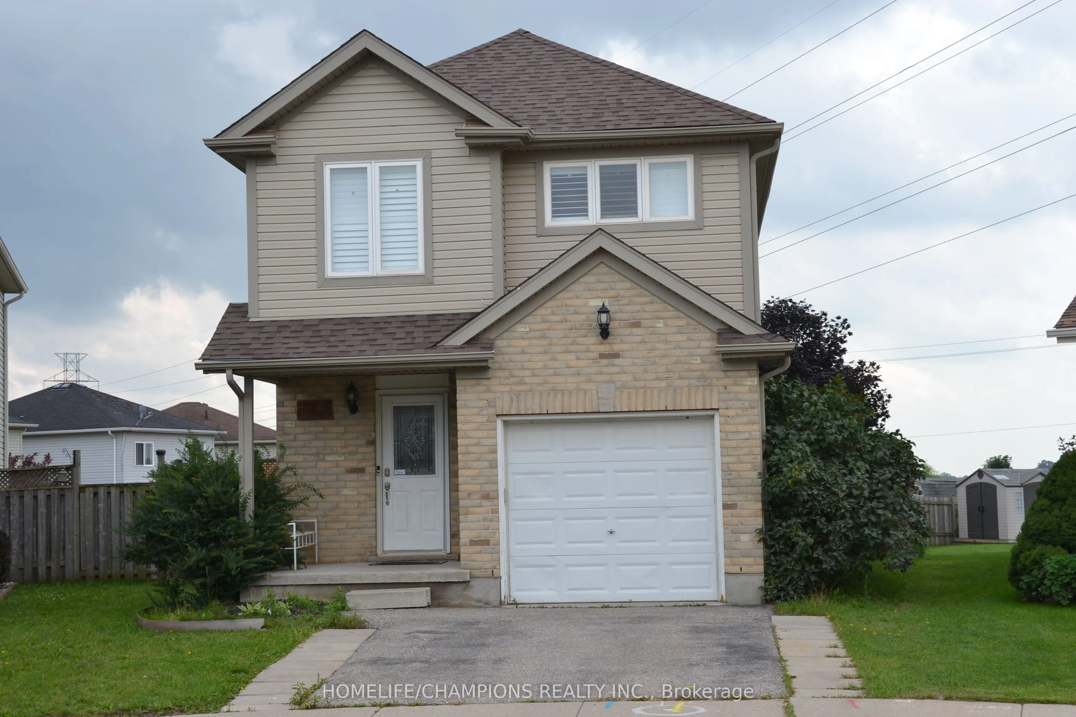 132 Henhoeffer Crescent