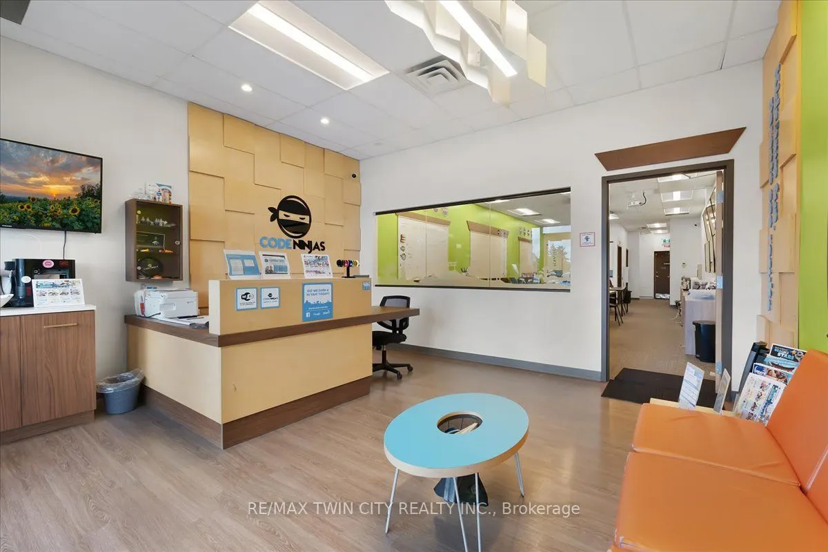 450 Columbia Street West Street W #3