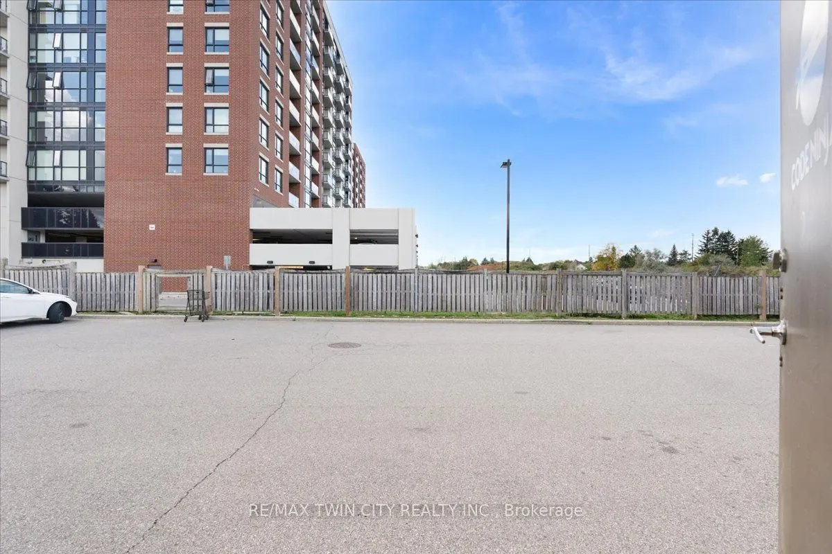 450 Columbia Street West Street W #3