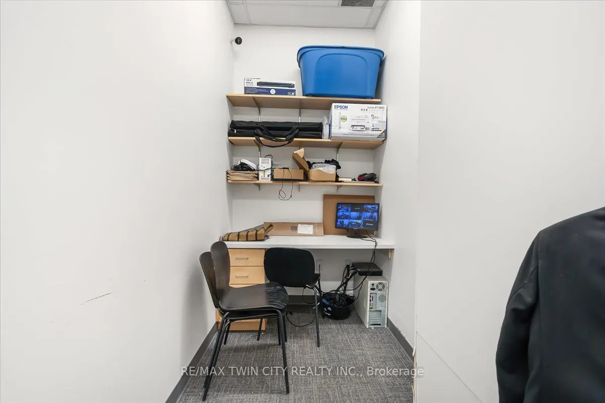450 Columbia Street West Street W #3