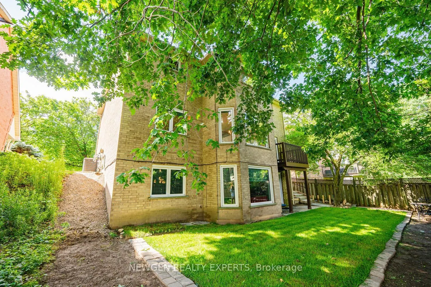 31 Stock Court