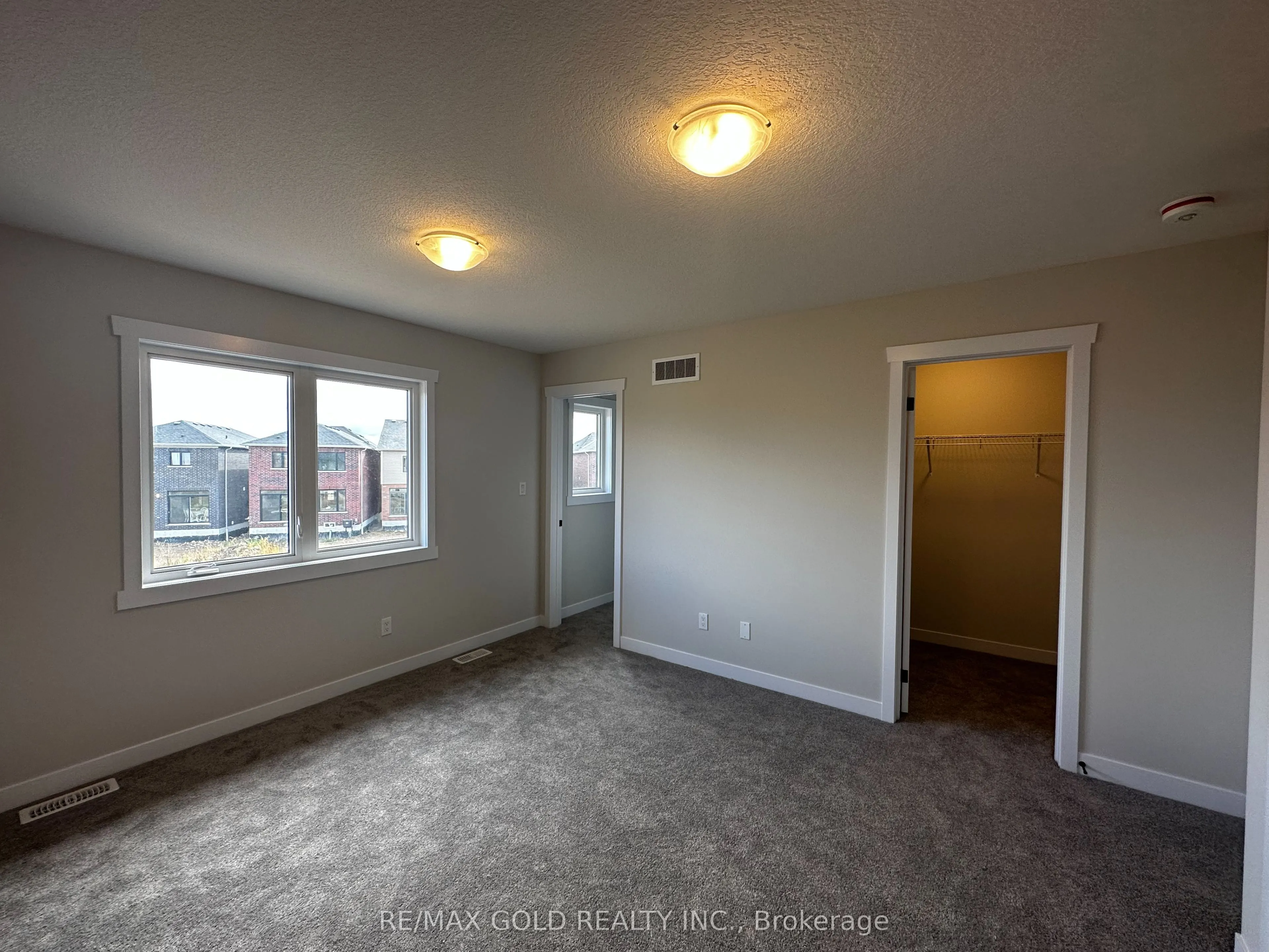 17 Wilkinson Avenue