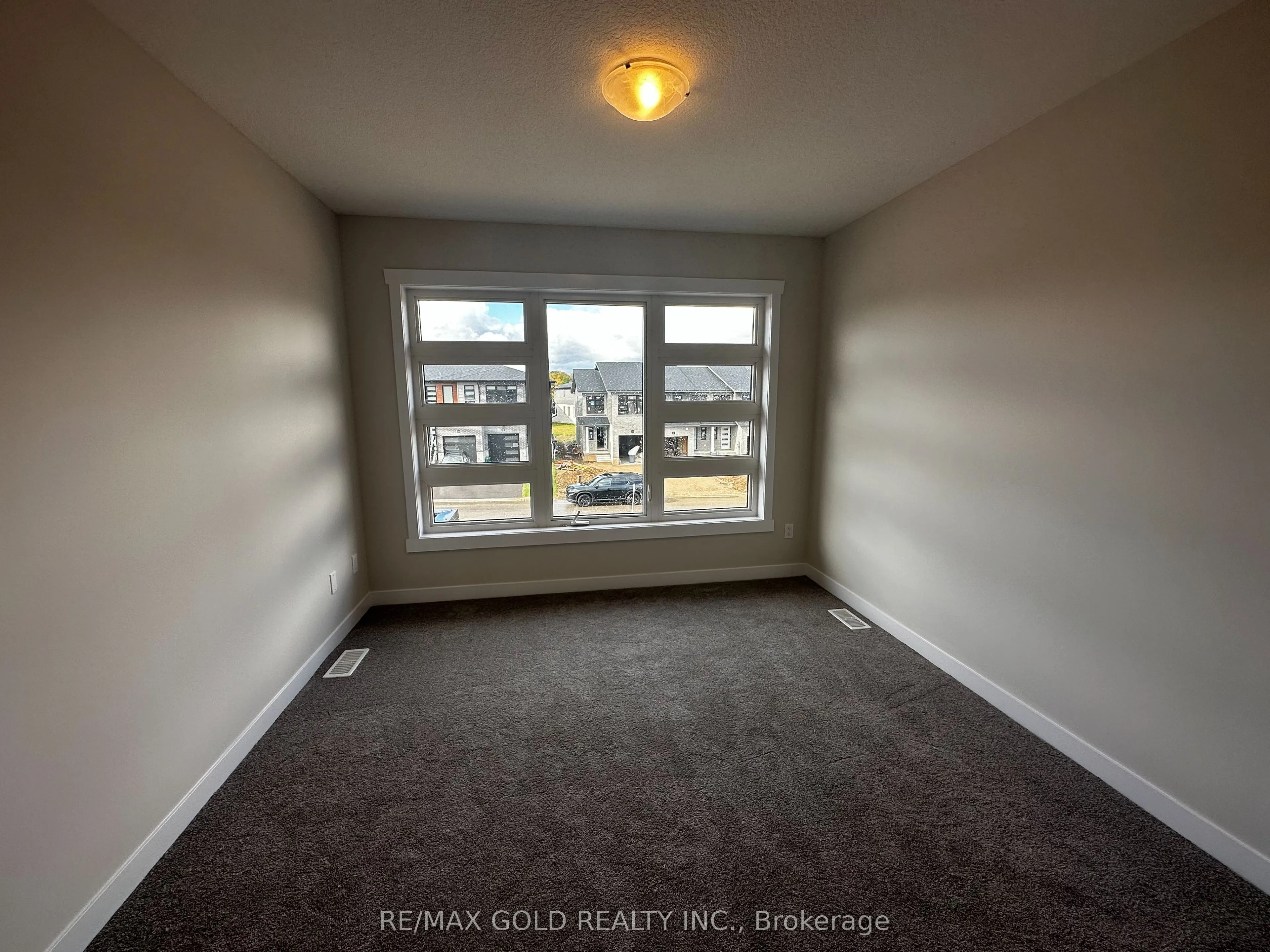 17 Wilkinson Avenue
