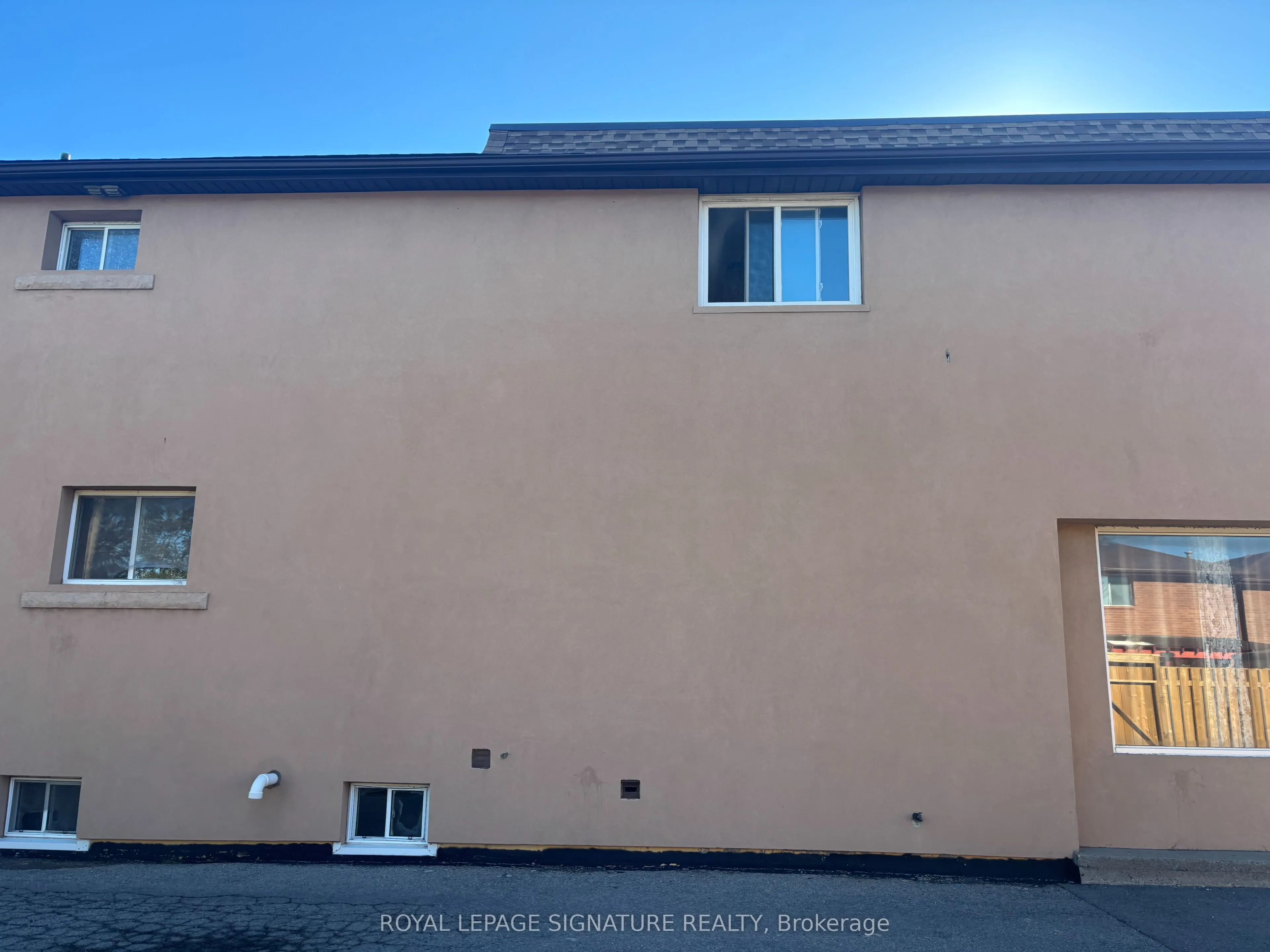 232 Barton Street #Upper
