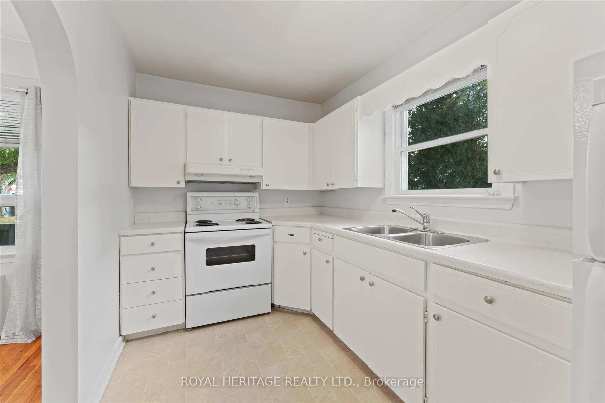 461 Lauzon Road