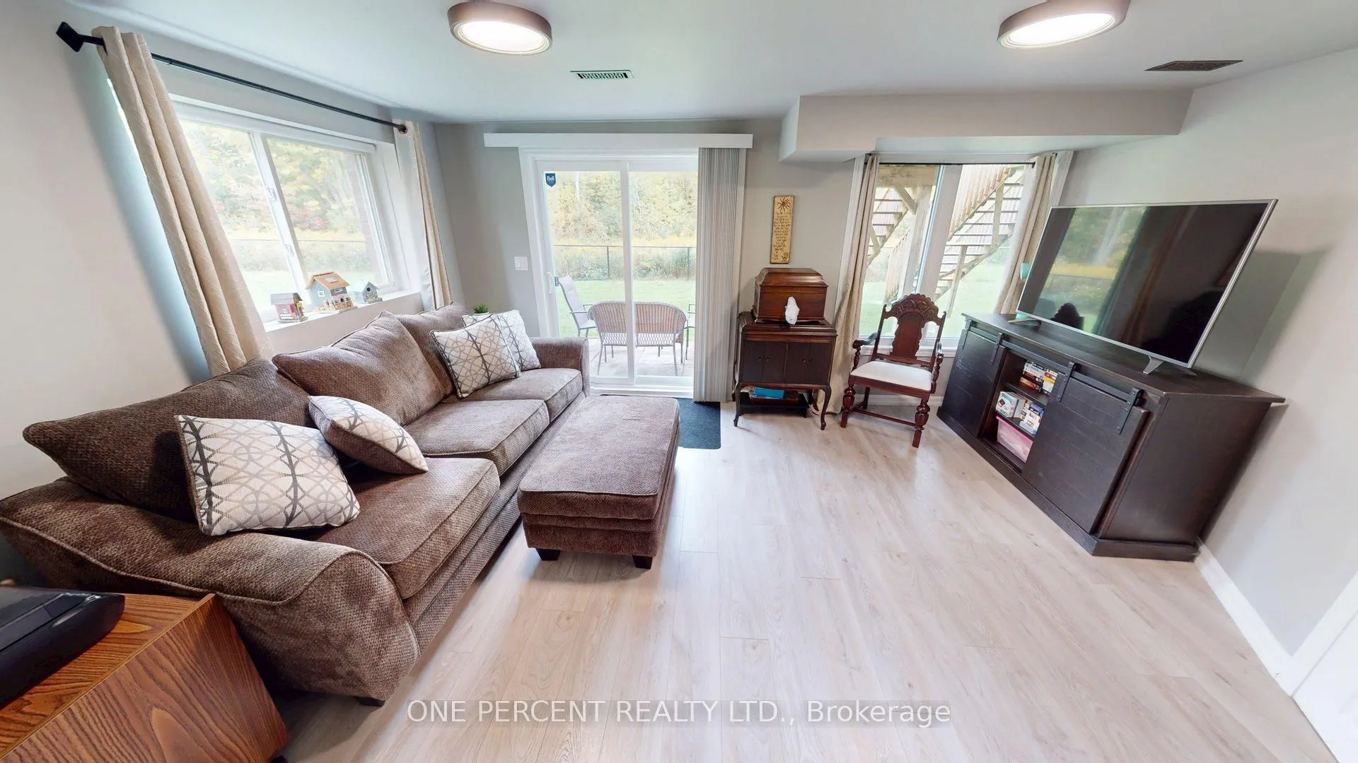 340 Prospect Point Road N #6