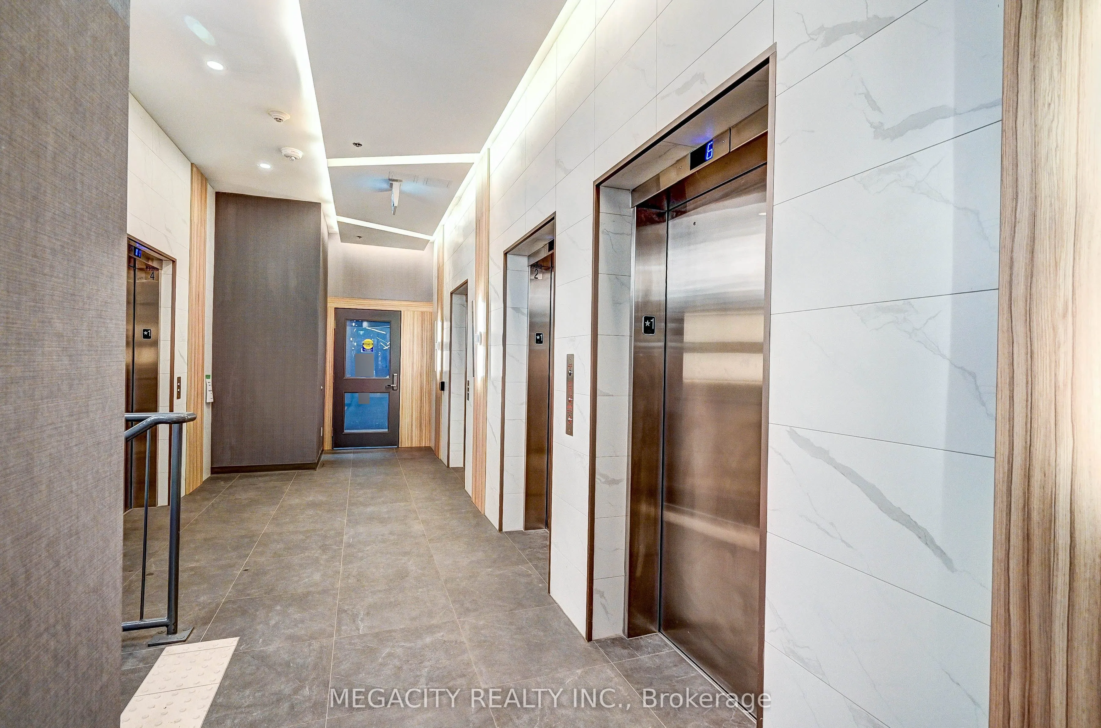 60 Frederick Street #305