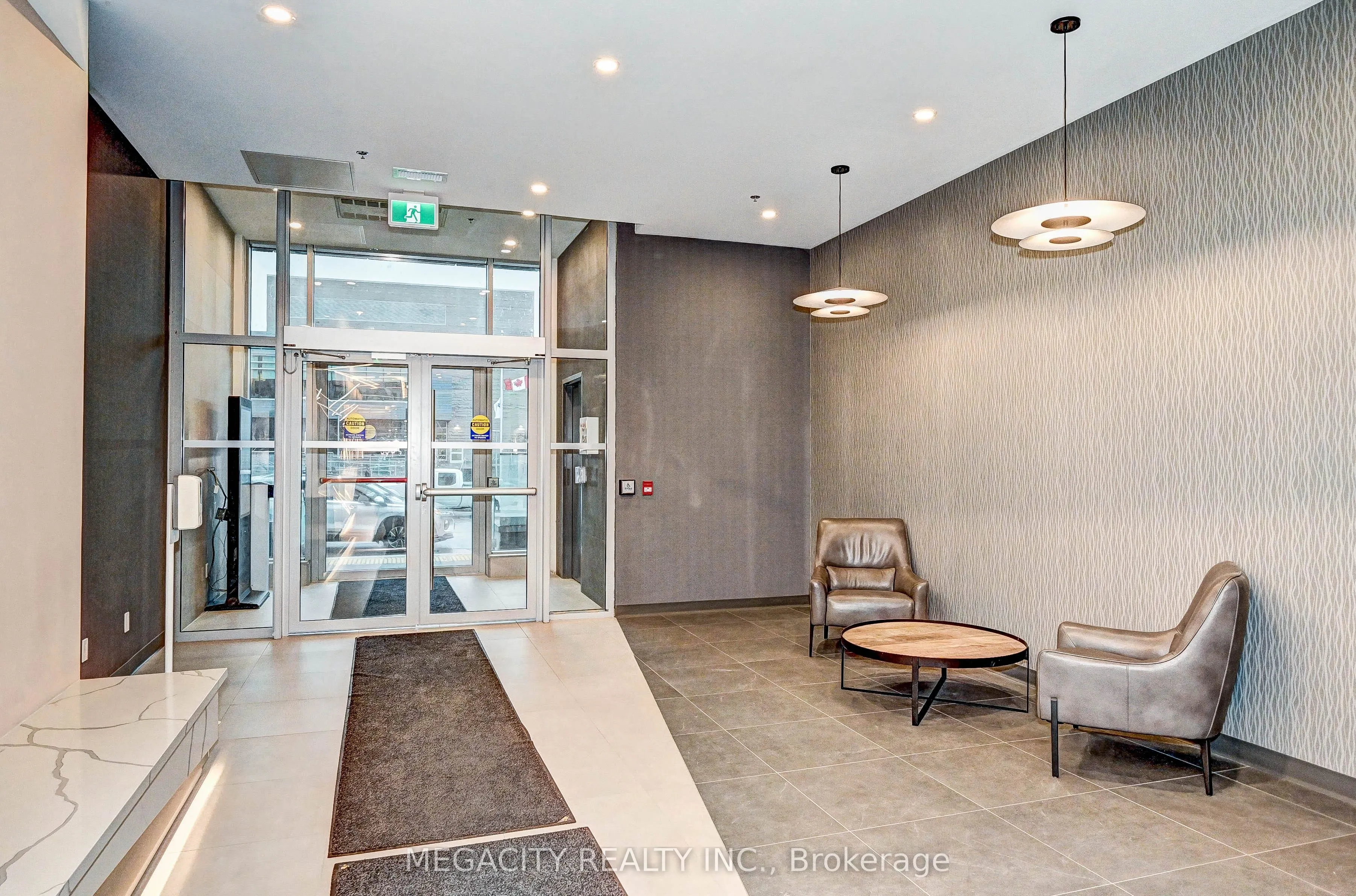 60 Frederick Street #305