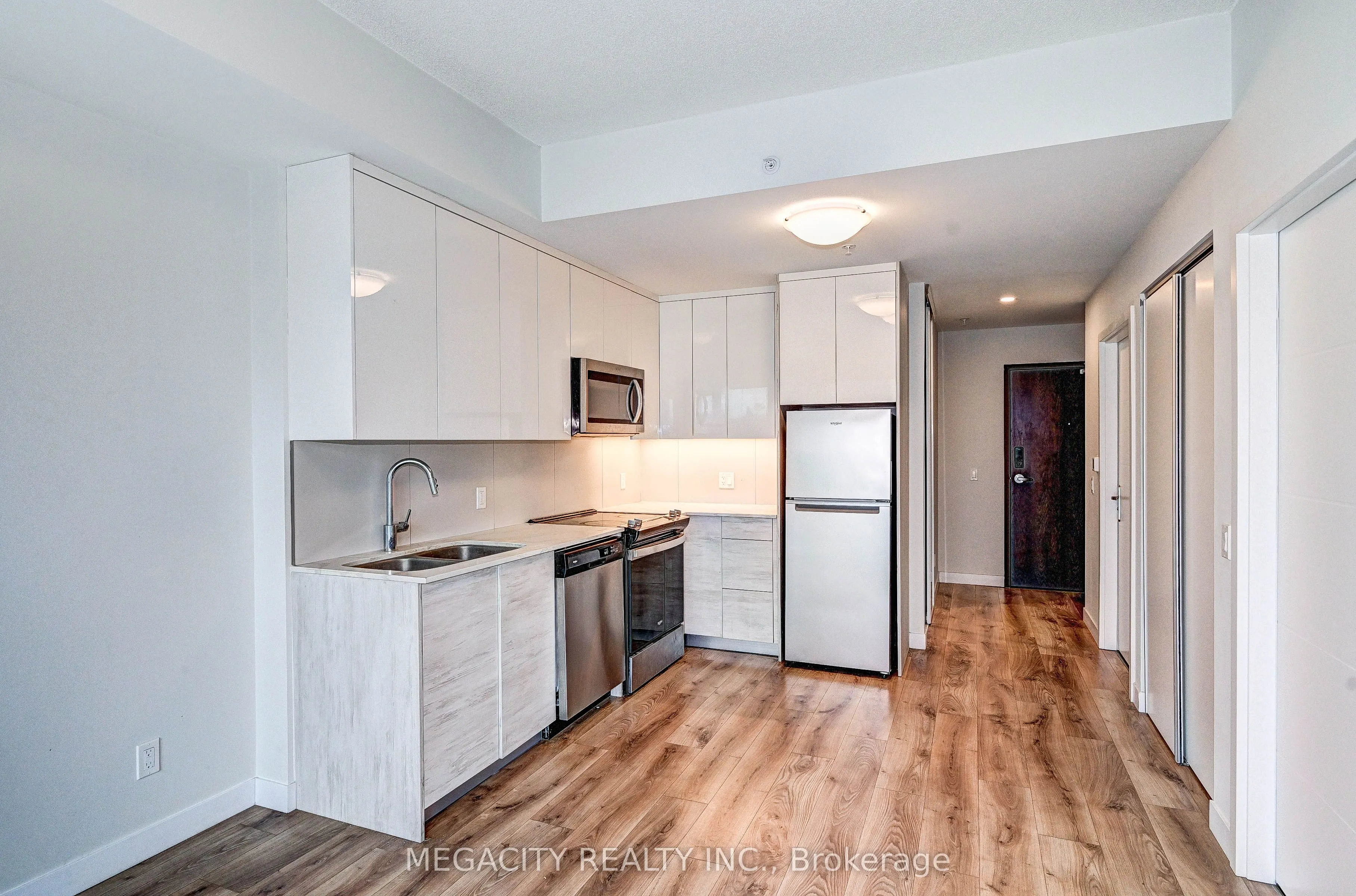 60 Frederick Street #305