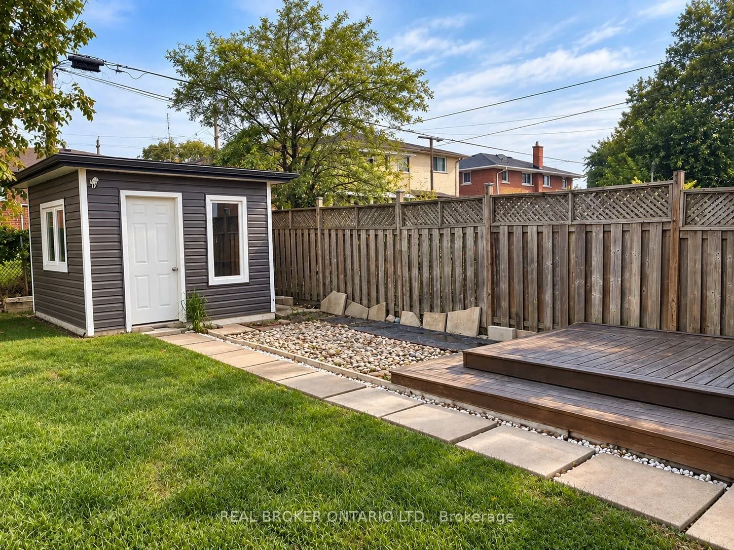 49 Thompson Avenue